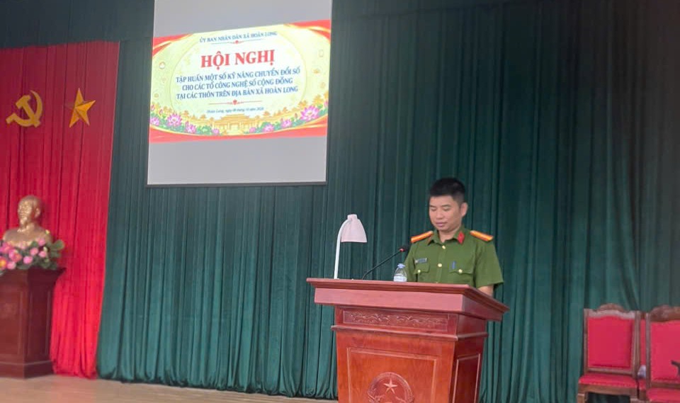 Công an xã Hoàn Long tập huấn kỹ năng ứng dụng trí tuệ nhân tạo cho Tổ Công nghệ số cộng đồng