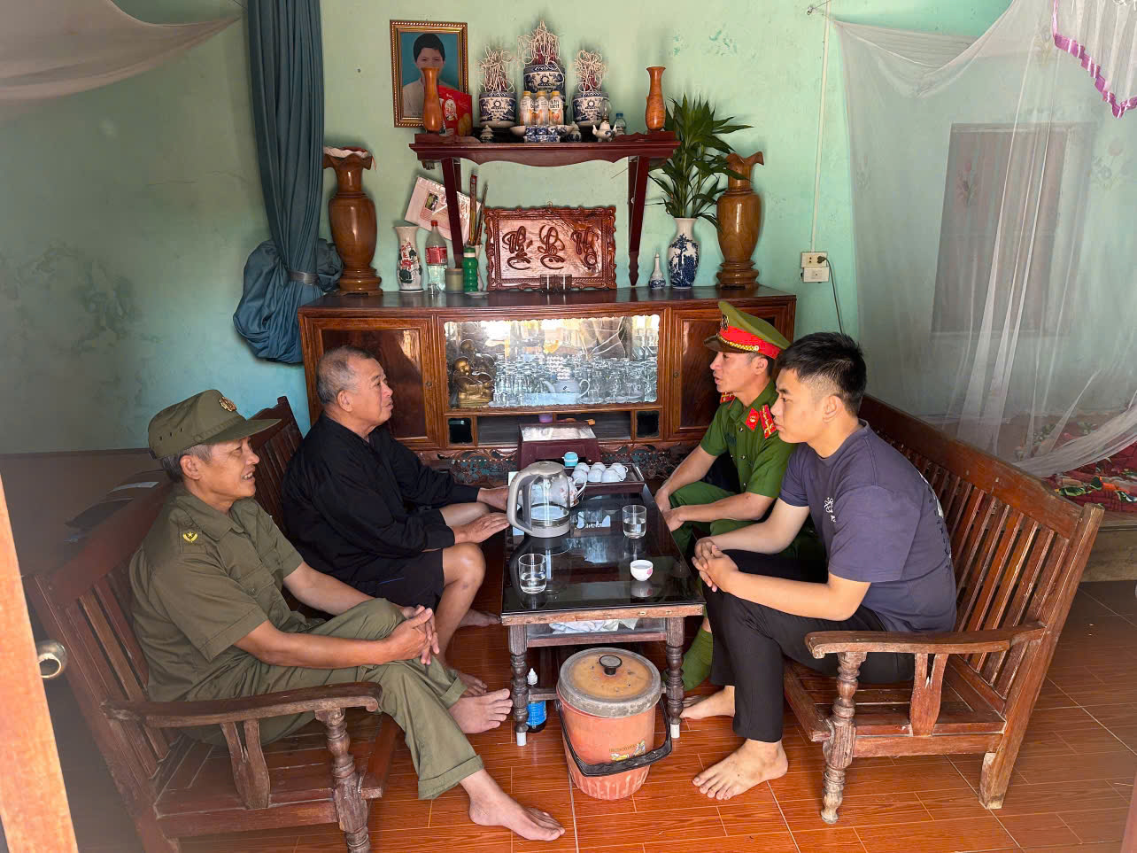 Công an xã Hồng Quang chủ động bám cơ sở, nâng cao hiệu quả quản lý, giáo dục đối tượng chấp hành án hình sự tại cộng đồng