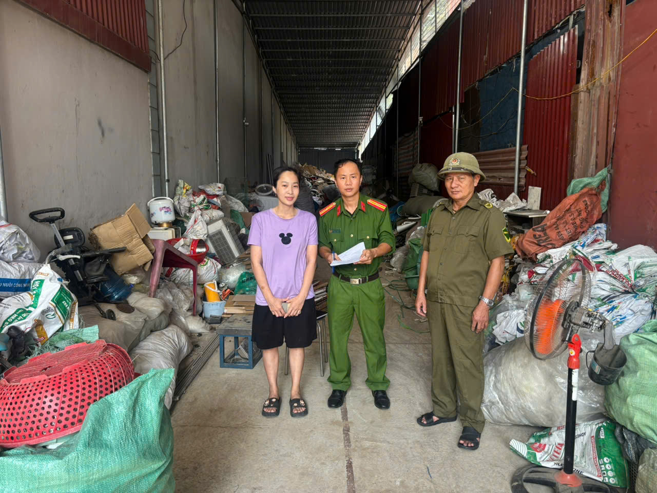 Công an xã Hồng Quang: Triệt tiêu “đầu ra” của tội phạm trộm cắp từ các cơ sở thu mua phế liệu