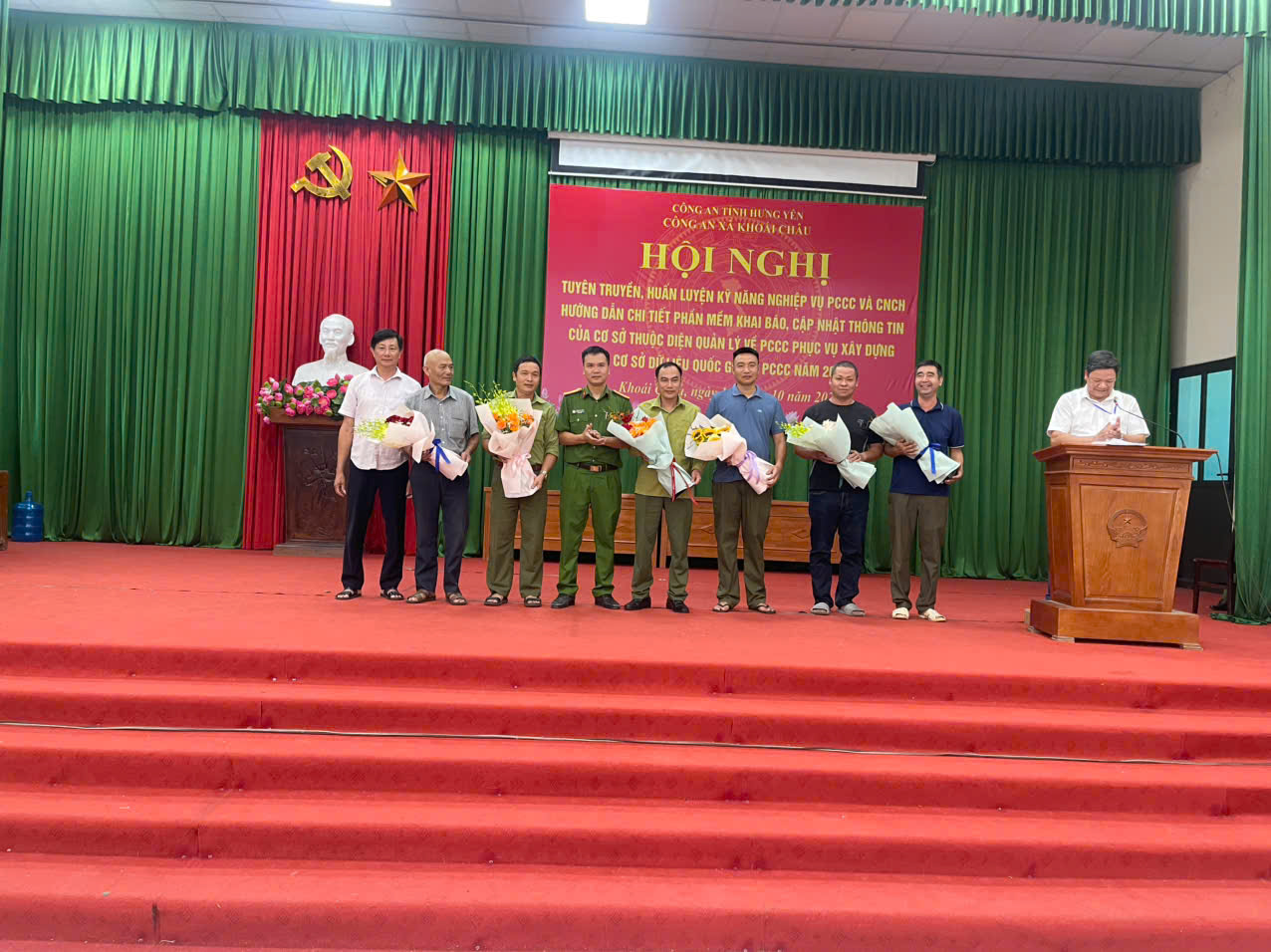 Công an xã Khoái Châu tổ chức Hội nghị tuyên truyền, huấn luyện kỹ năng nghiệp vụ phòng cháy, chữa cháy và cứu nạn, cứu hộ, hướng dẫn cập nhật dữ liệu cơ sở phòng cháy chữa cháy năm 2026