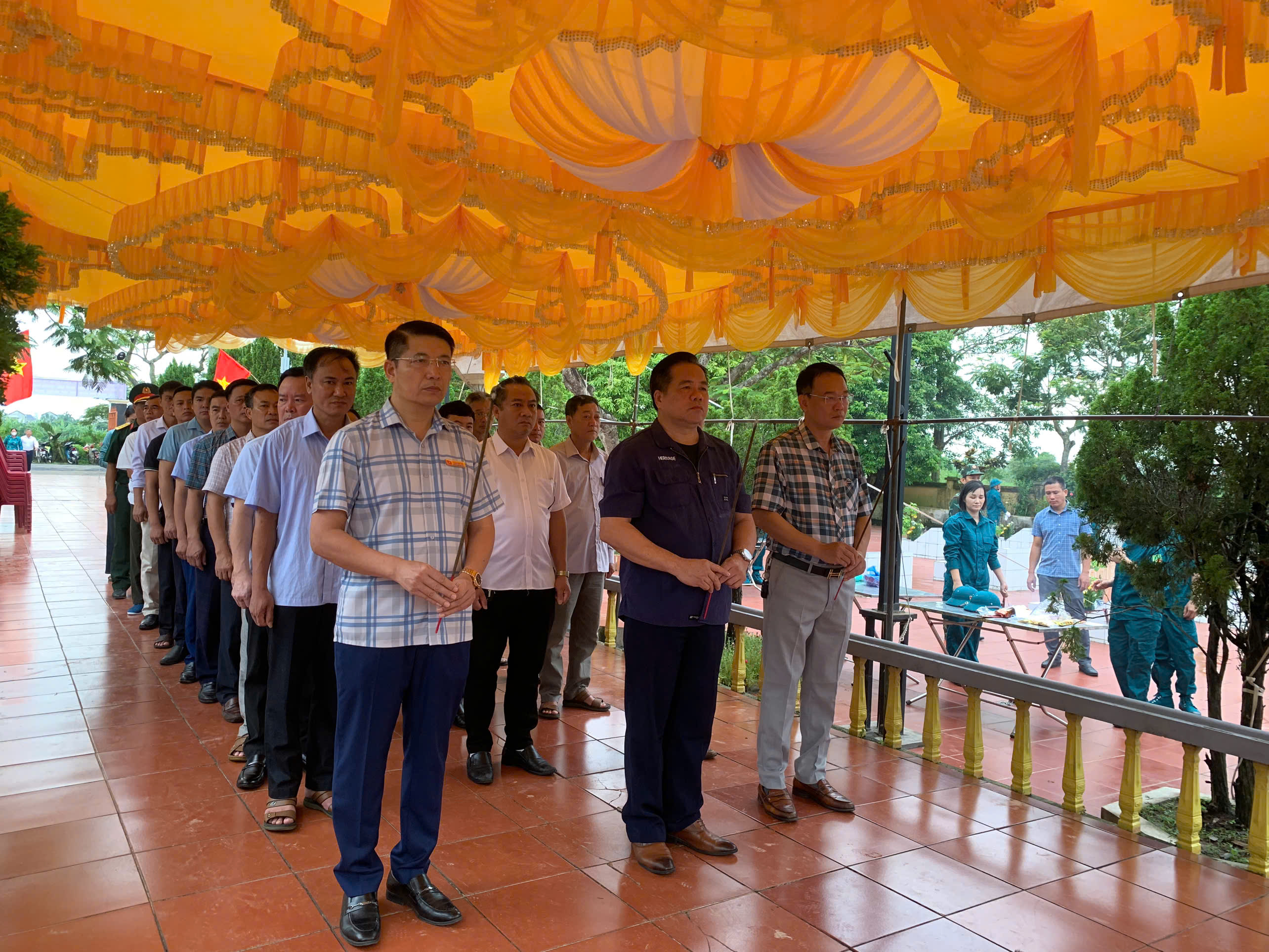 Công an xã Lê Lợi bảo đảm An ninh trật tự phục vụ lấy mẫu hài cốt liệt sỹ chưa xác định được thông tin trên địa bàn xã