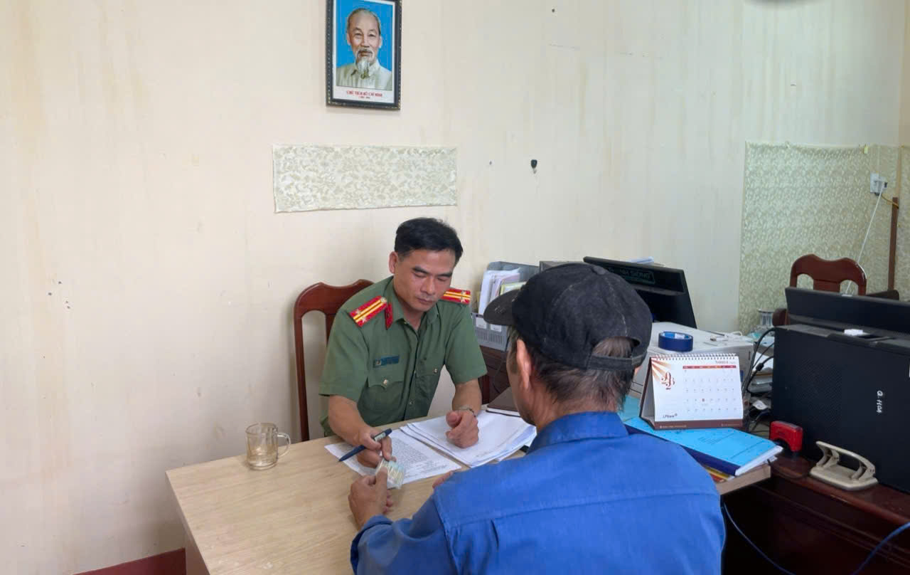 Công an xã Minh Thọ phát hiện, xử lý trường hợp bình luận tiêu cực trên không gian mạng