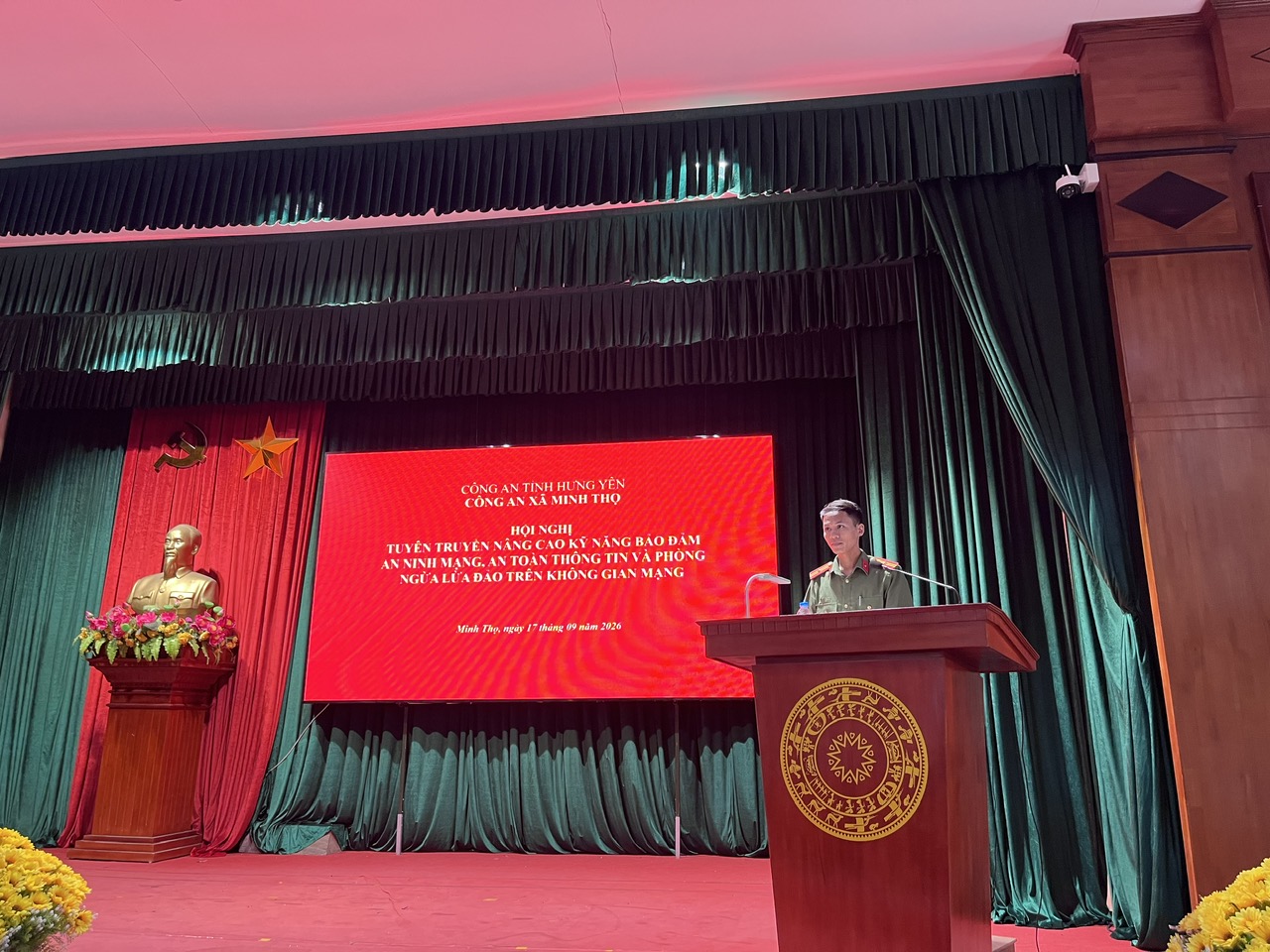 Công an xã Minh Thọ tuyên truyền kỹ năng phòng, chống lừa đảo trên không gian mạng