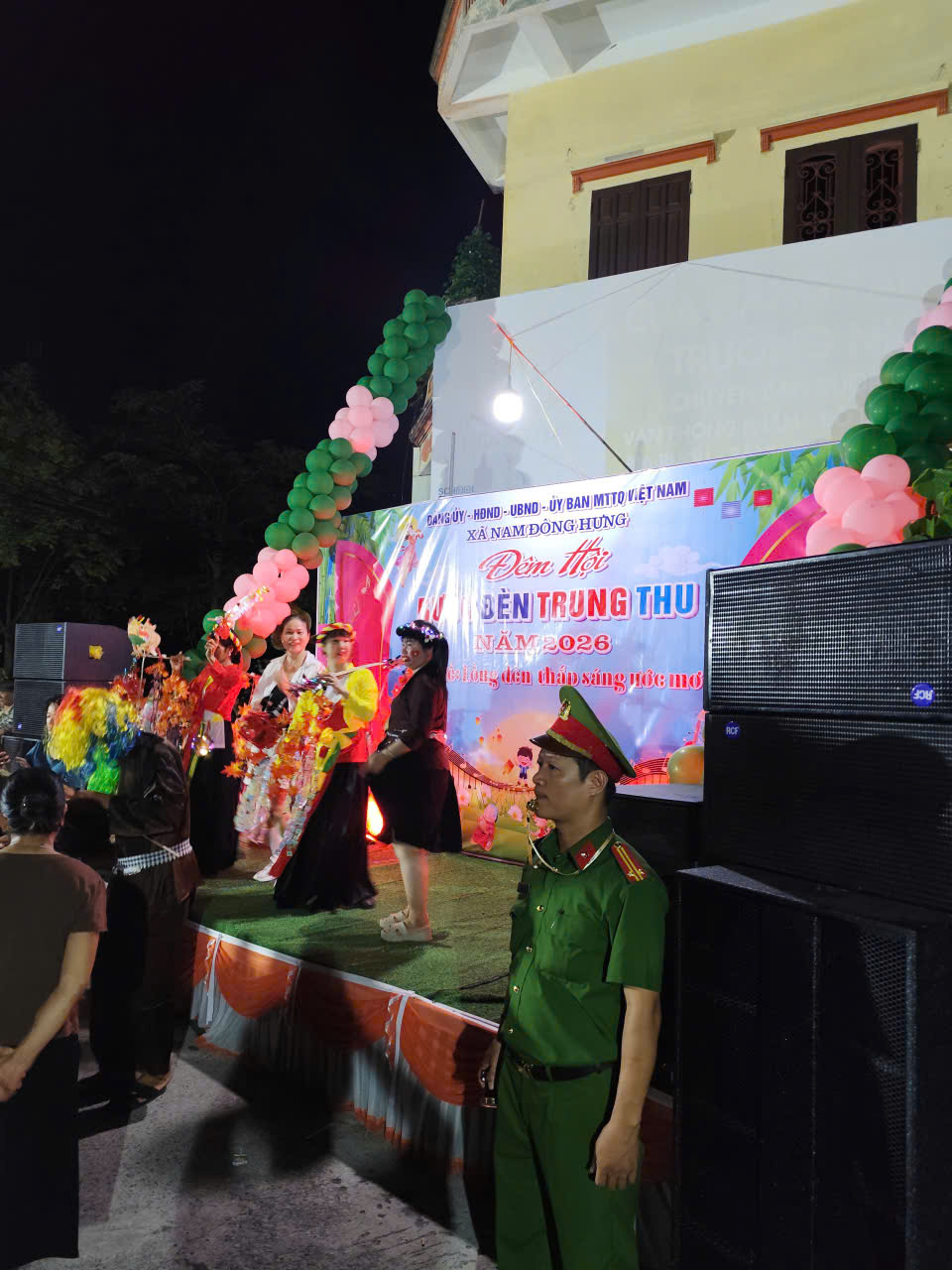 Công an xã Nam Đông Hưng tăng cường đảm bảo An ninh trật tự ,Trật tự an toàn giao thông để nhân dân vui đón Tết Trung thu năm 2026