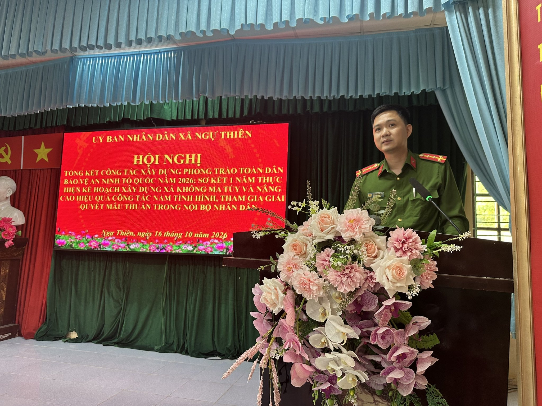 Công an xã Ngự Thiên tham mưu UBND xã tổ chức Hội nghị tổng kết công tác xây dựng phong trào toàn dân bảo vệ ANTQ năm 2026; sơ kết 1 năm thực hiện Kế hoạch xây dựng xã không ma túy và nâng cao hiệu quả công tác nắm tình hình, tham gia giải quyết mâu thuẫn trong nội bộ Nhân dân