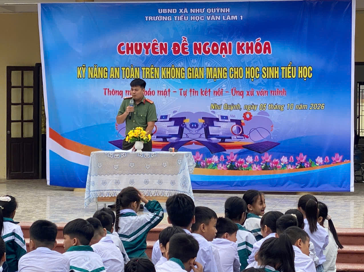 Công an xã Như Quỳnh hưởng ứng Ngày chuyển đổi số quốc gia năm 2026