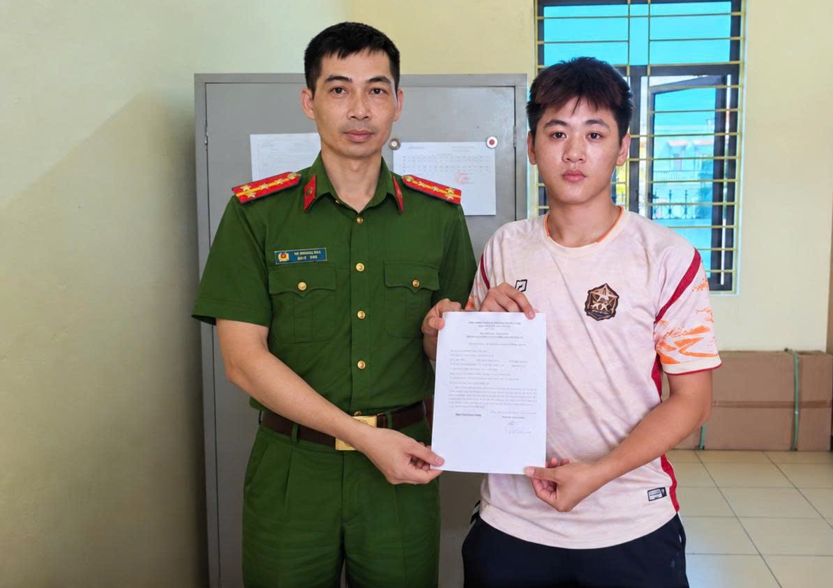 Công an xã Phạm Ngũ Lão tích cực, chủ động trong công tác tuyển chọn công dân tham gia thực hiện nghĩa vụ trong Công an nhân dân năm 2027