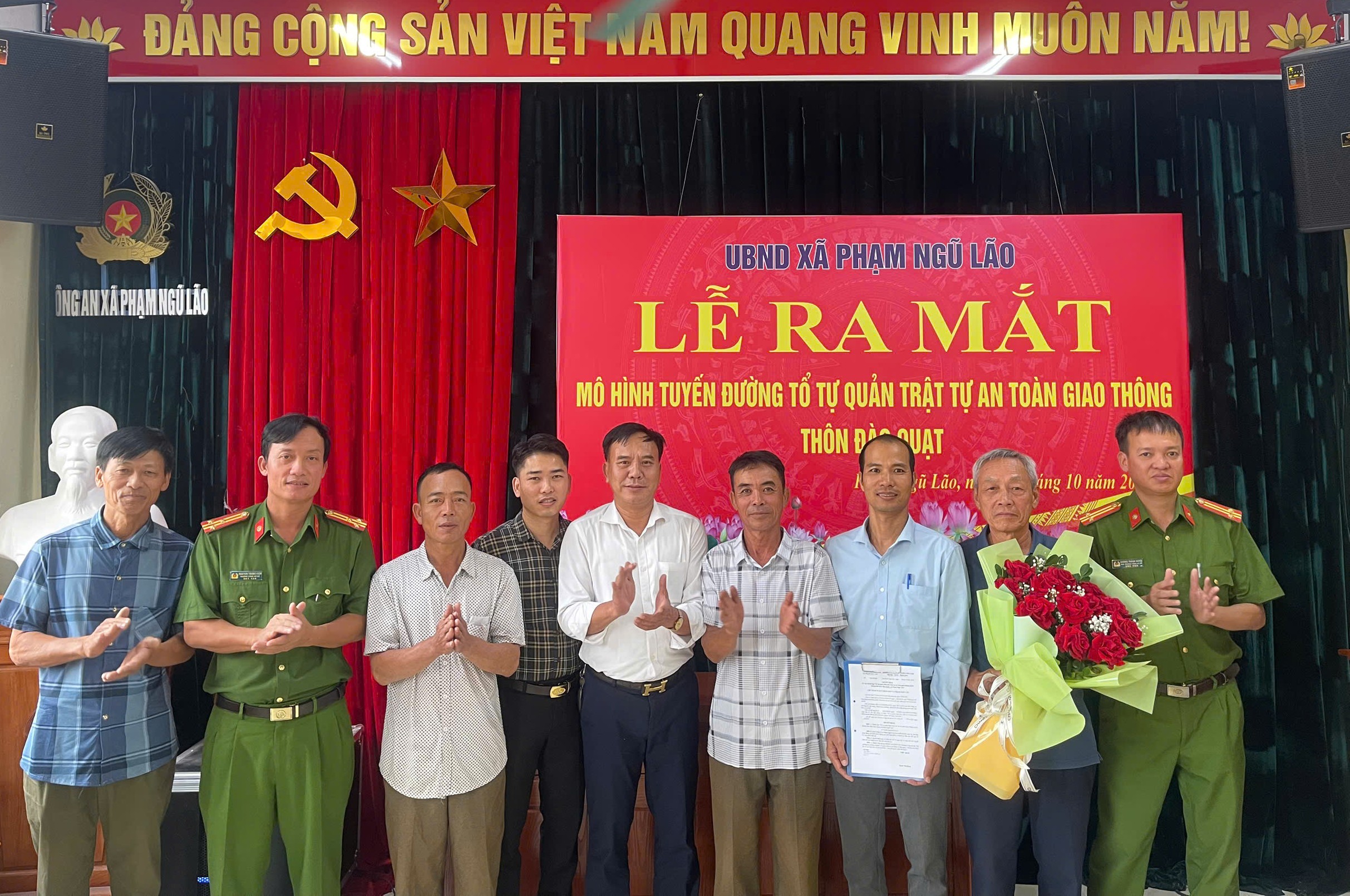Xã Phạm Ngũ Lão tổ chức Lễ ra mắt mô hình “Tuyến đường Tổ tự quản trật tự an toàn giao thông thôn Đào Quạt”