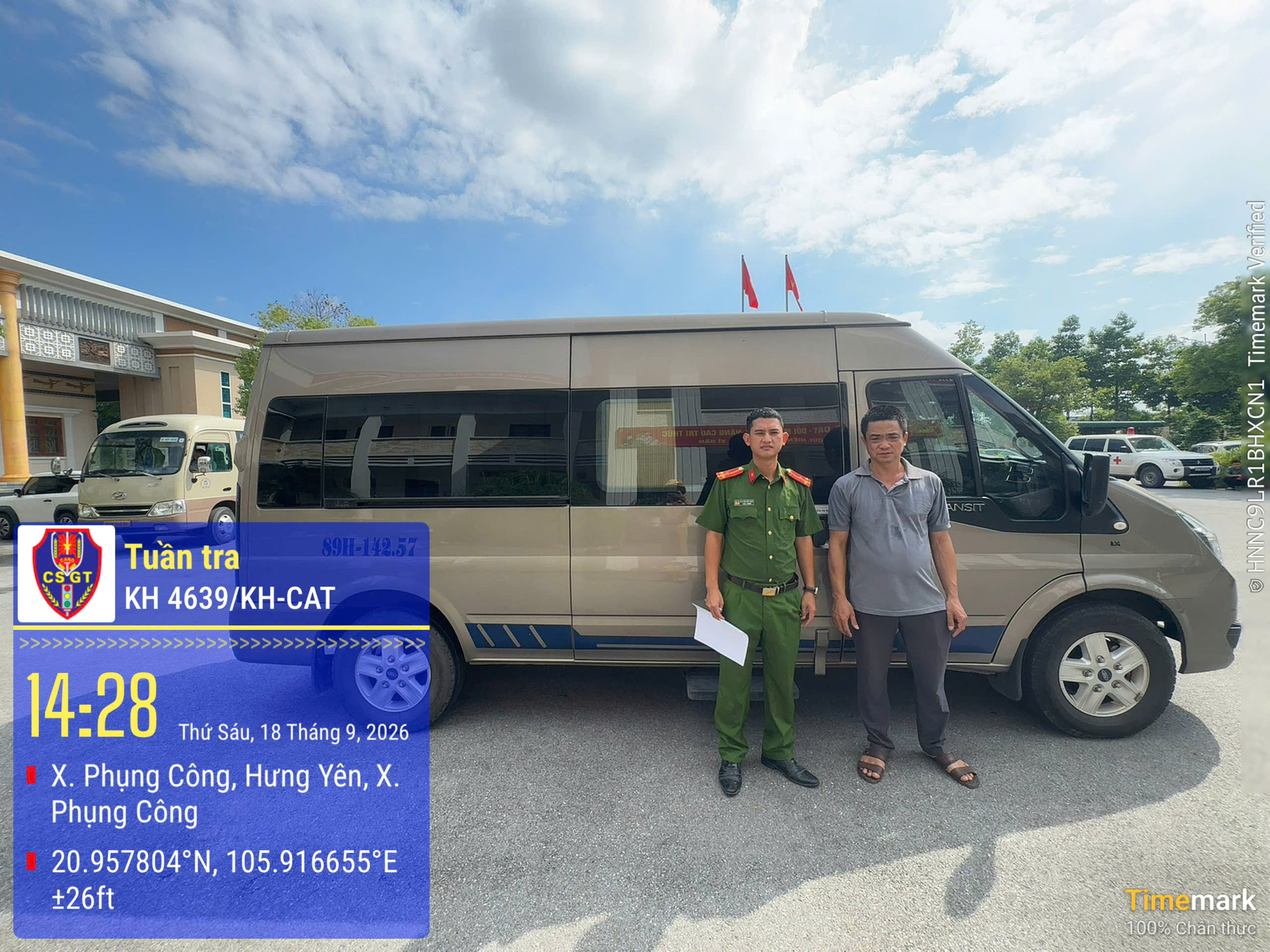 Công an xã Phụng Công đẩy mạnh rà soát, làm sạch dữ liệu phương tiện