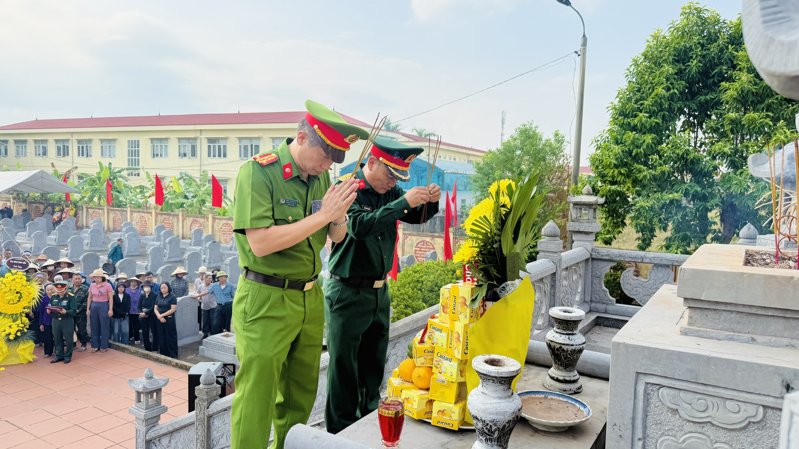Công an xã Quang Hưng chủ trì làm tốt công tác bảo đảm an ninh, trật tự Lễ đón nhận và an táng hài cốt liệt sĩ Trần Quang Mạc