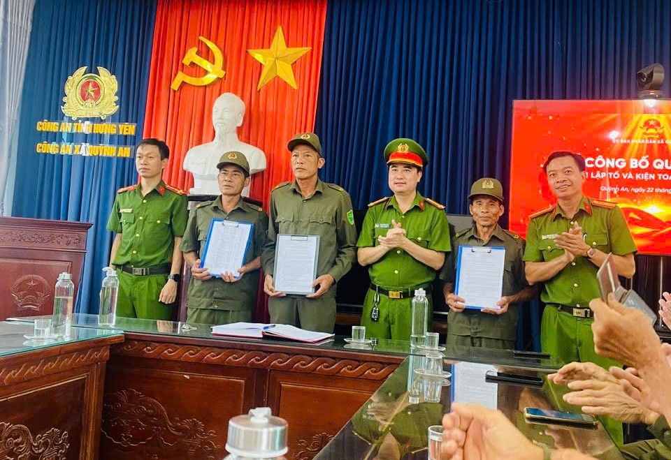 Công an xã Quỳnh An tham mưu kiện toàn lực lượng tham gia bảo vệ an ninh, trật tự ở cơ sở sau sắp xếp thôn