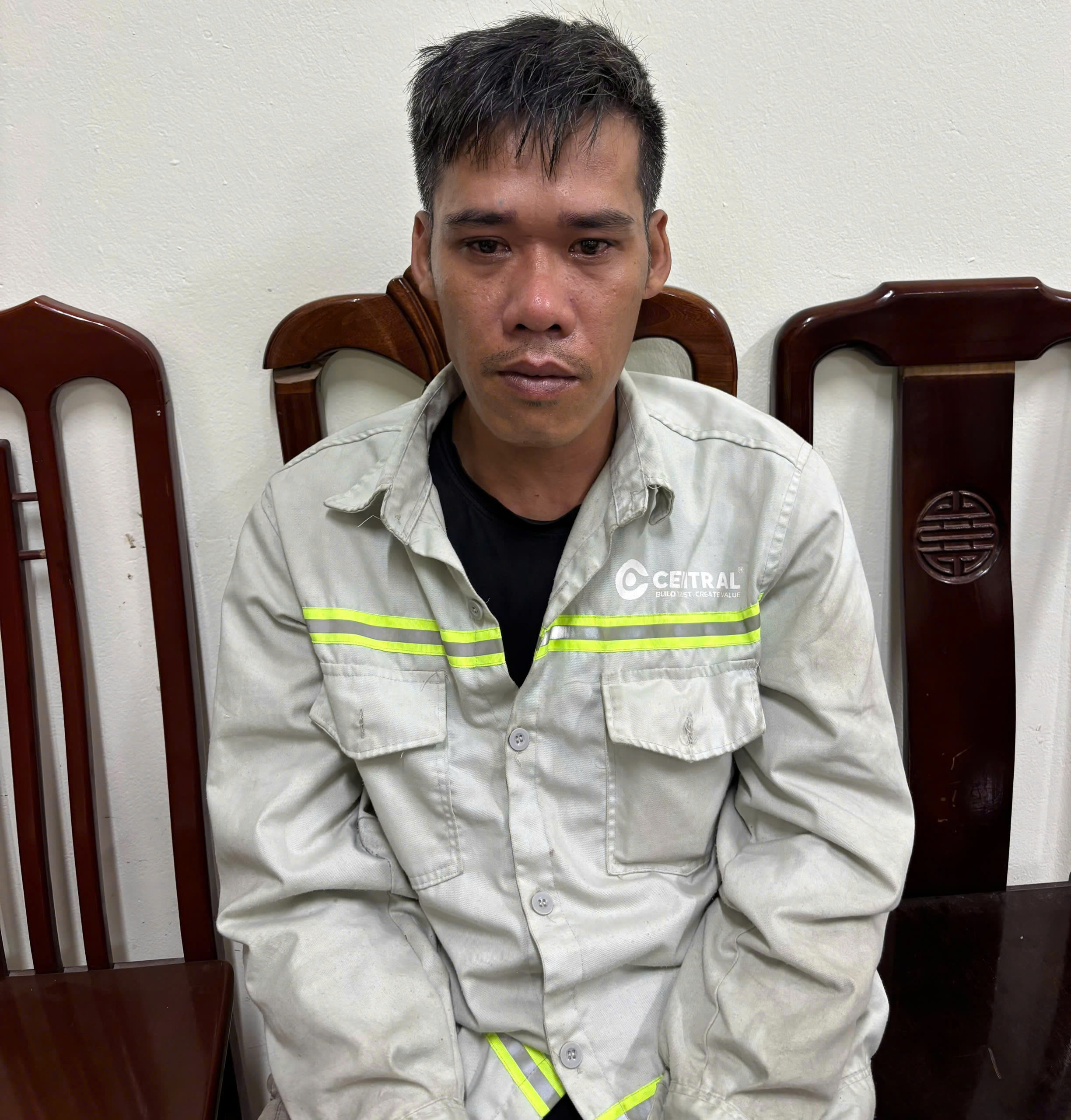 Công an xã Quỳnh Phụ khởi tố đối tượng trốn thi hành quyết định cai nghiện bắt buộc về tội tàng trữ trái phép chất ma túy