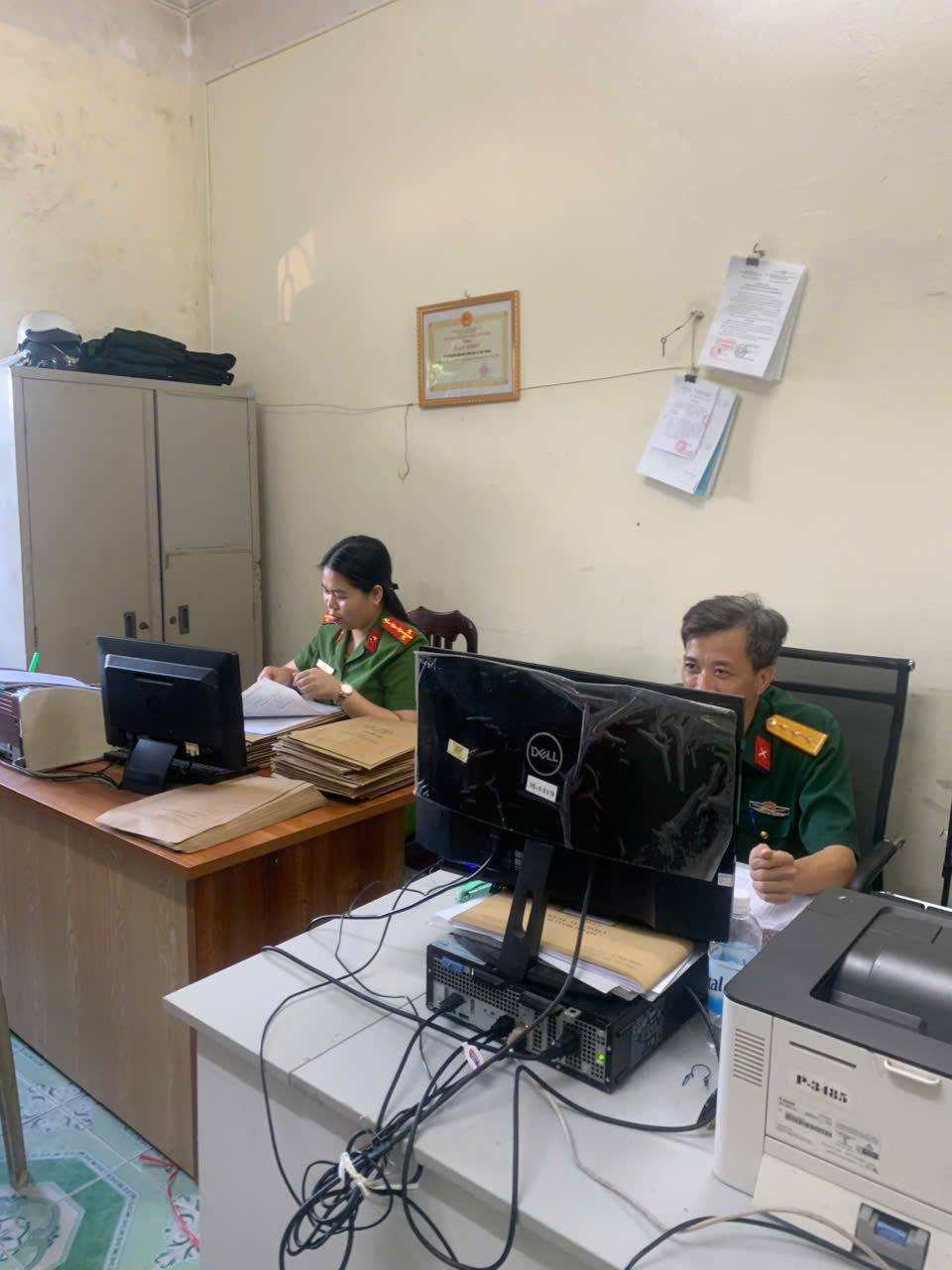 Công an xã Tân Thuận đẩy mạnh số hóa hồ sơ cư trú, từng bước hiện đại hóa công tác quản lý