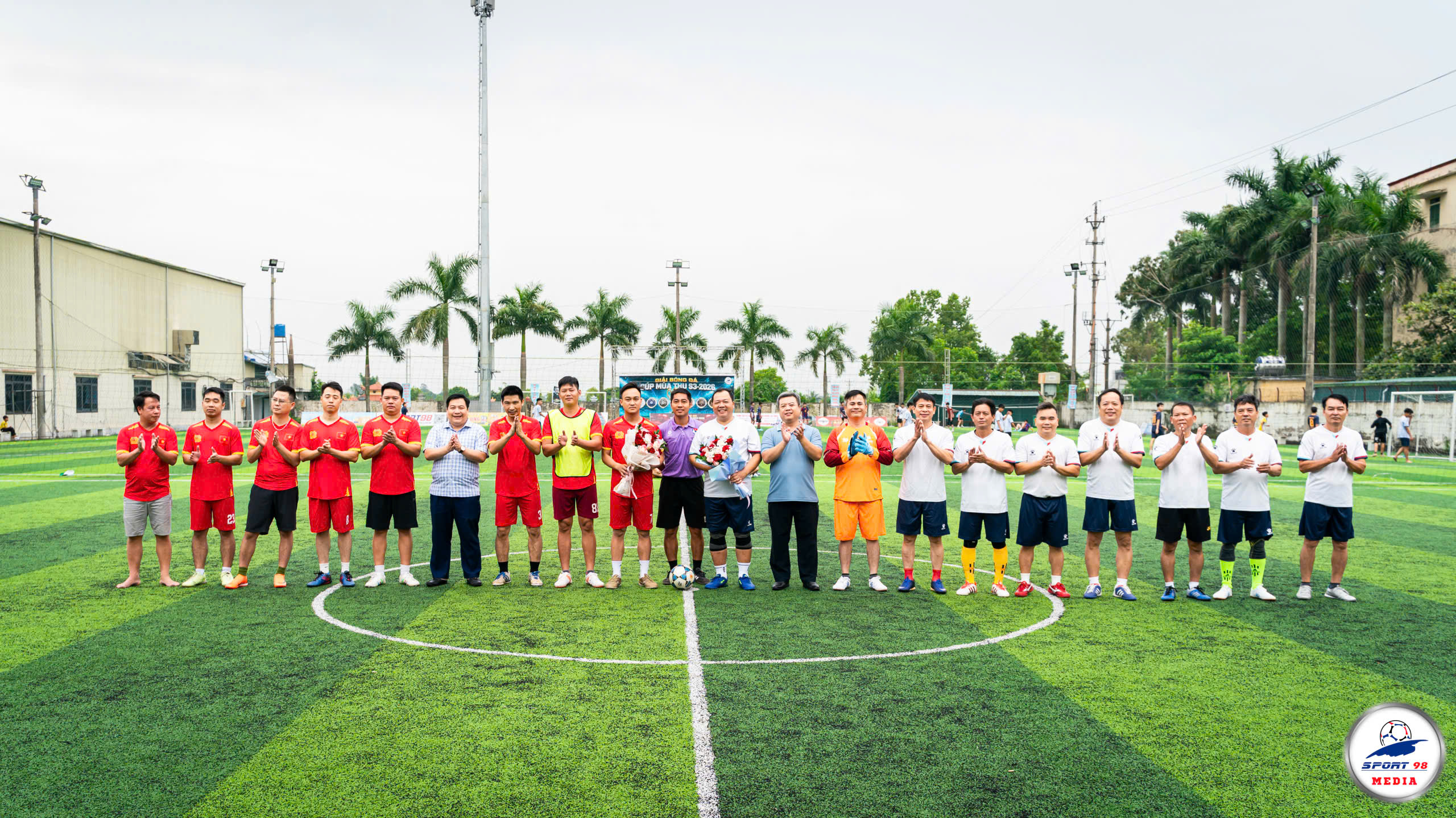 Công an xã Tân Thuận tổ chức giải bóng đá giao hữu với tập thể khối Đảng uỷ, Uỷ ban nhân dân xã Tân Thuận năm 2026