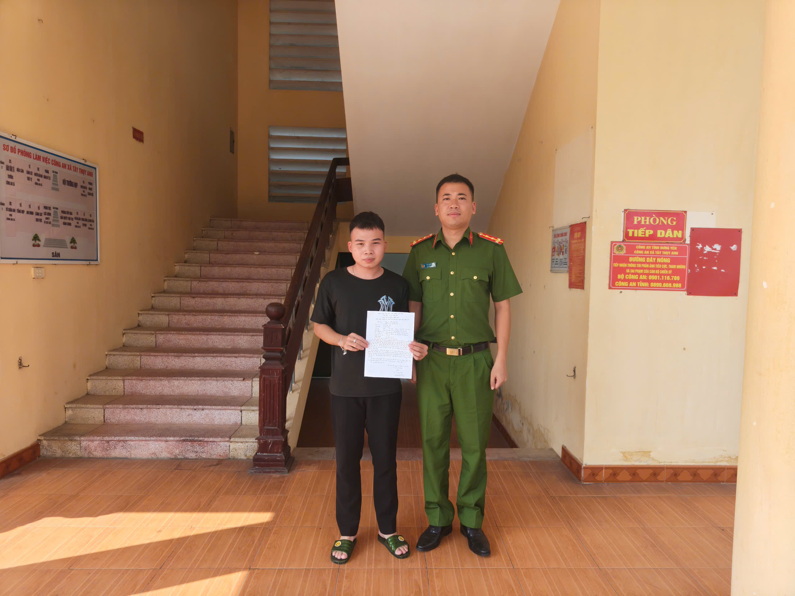 Công an xã Tây Thụy Anh tích cực vận động công dân đăng ký thực hiện nghĩa vụ tham gia Công an nhân dân năm 2027