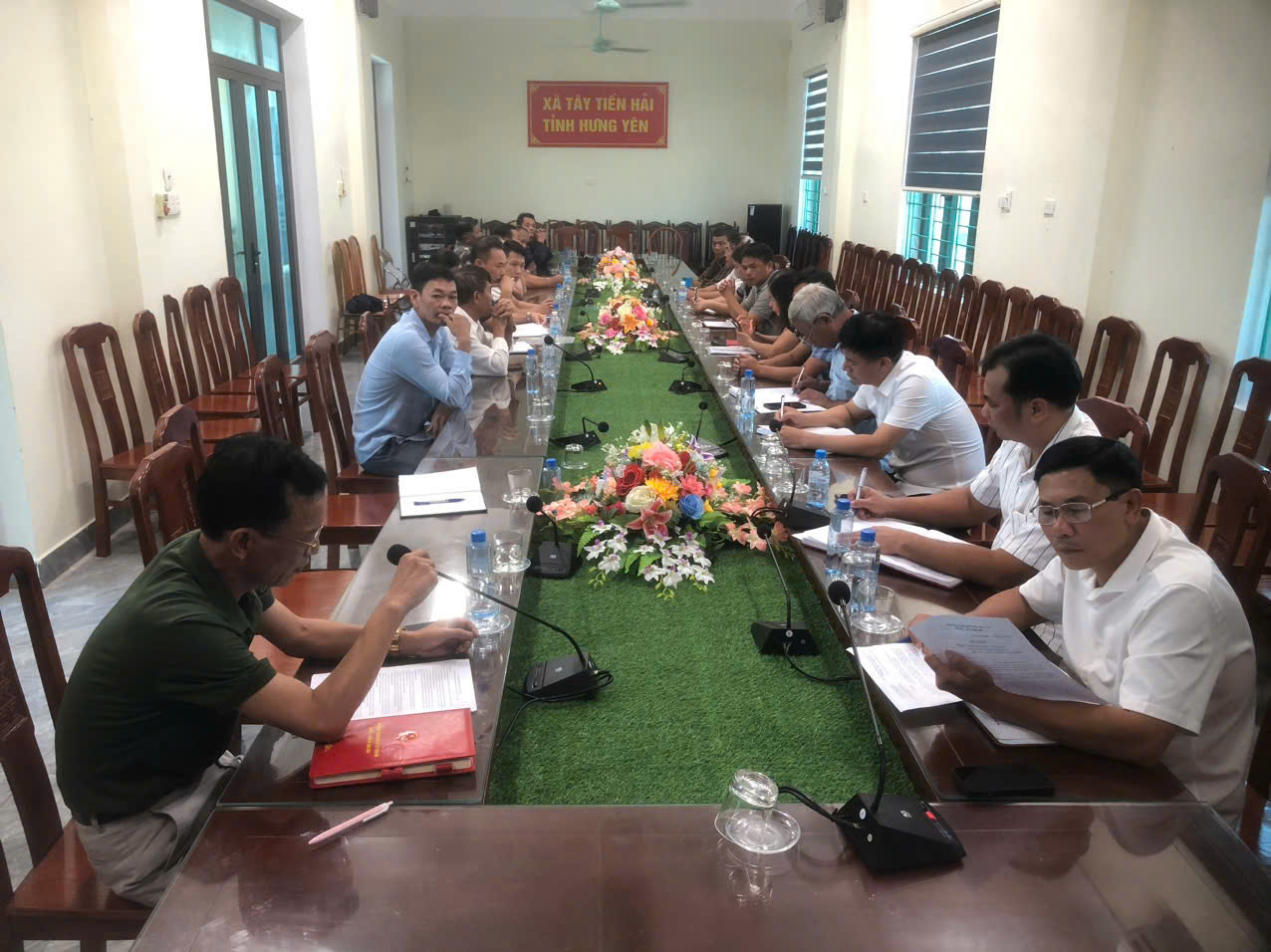 Công an xã Tây Tiền Hải chủ động tham mưu bảo đảm an ninh, trật tự trong thu hoạch lúa vụ mùa năm 2026