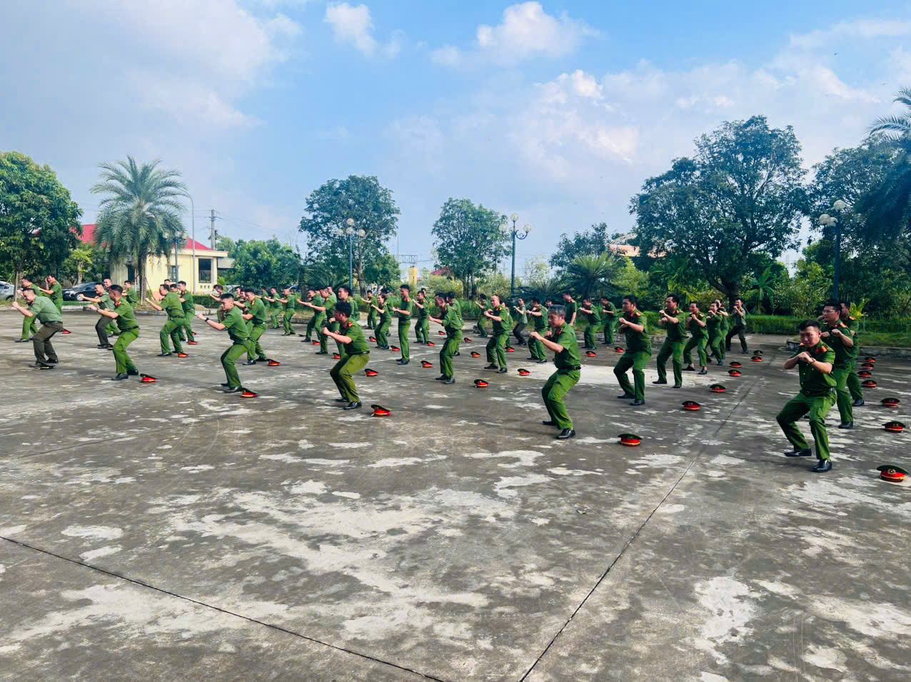 Công an các xã Thái Thụy, Thái Ninh và Nam Thái Ninh tổ chức nghiệm thu kết quả tập huấn điều lệnh, quân sự, võ thuật Công an nhân dân năm 2026