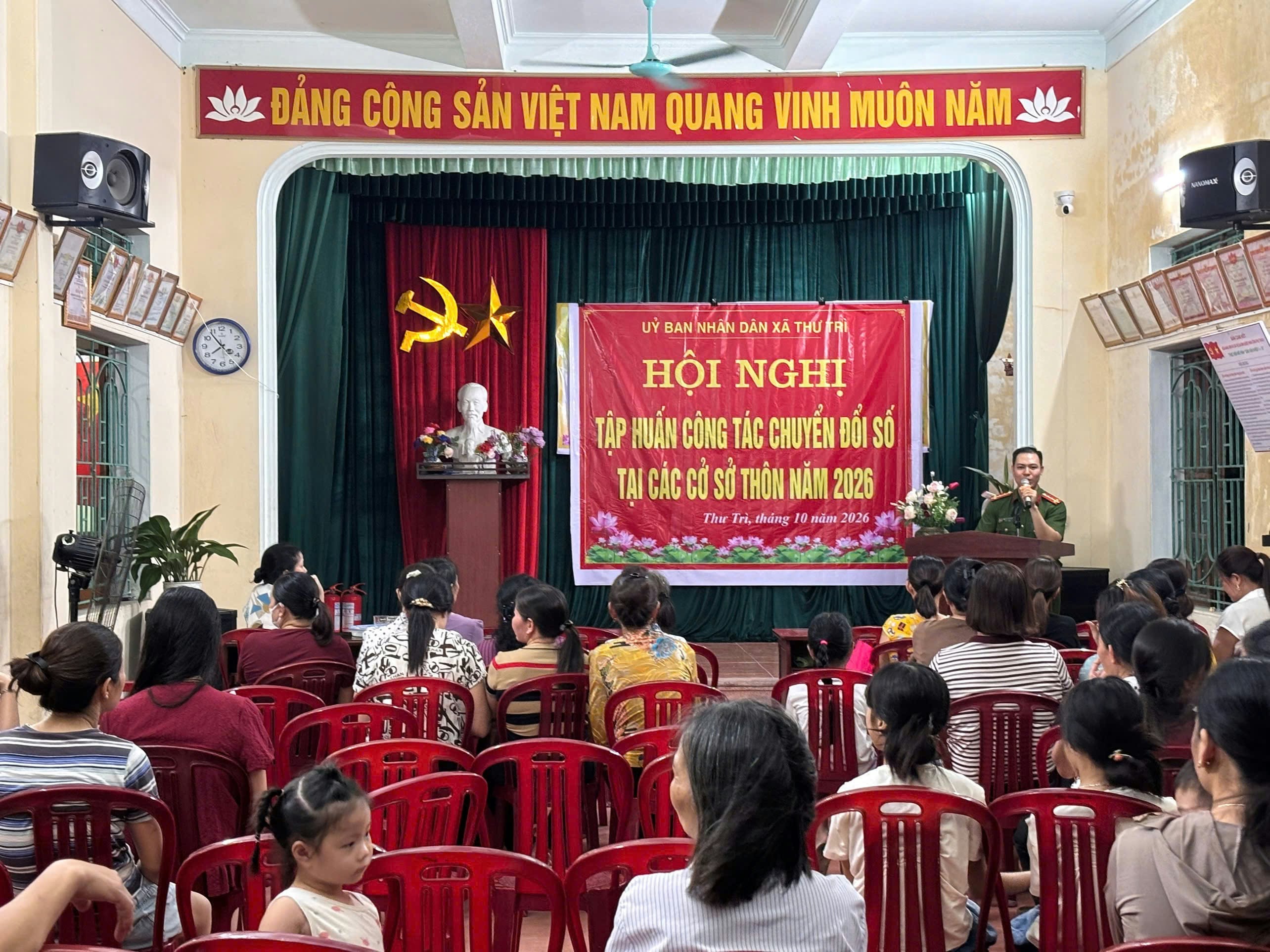 Công an xã Thư Trì phối hợp tổ chức Hội nghị tập huấn Công tác chuyển đổi số tại các cơ sở thôn năm 2026