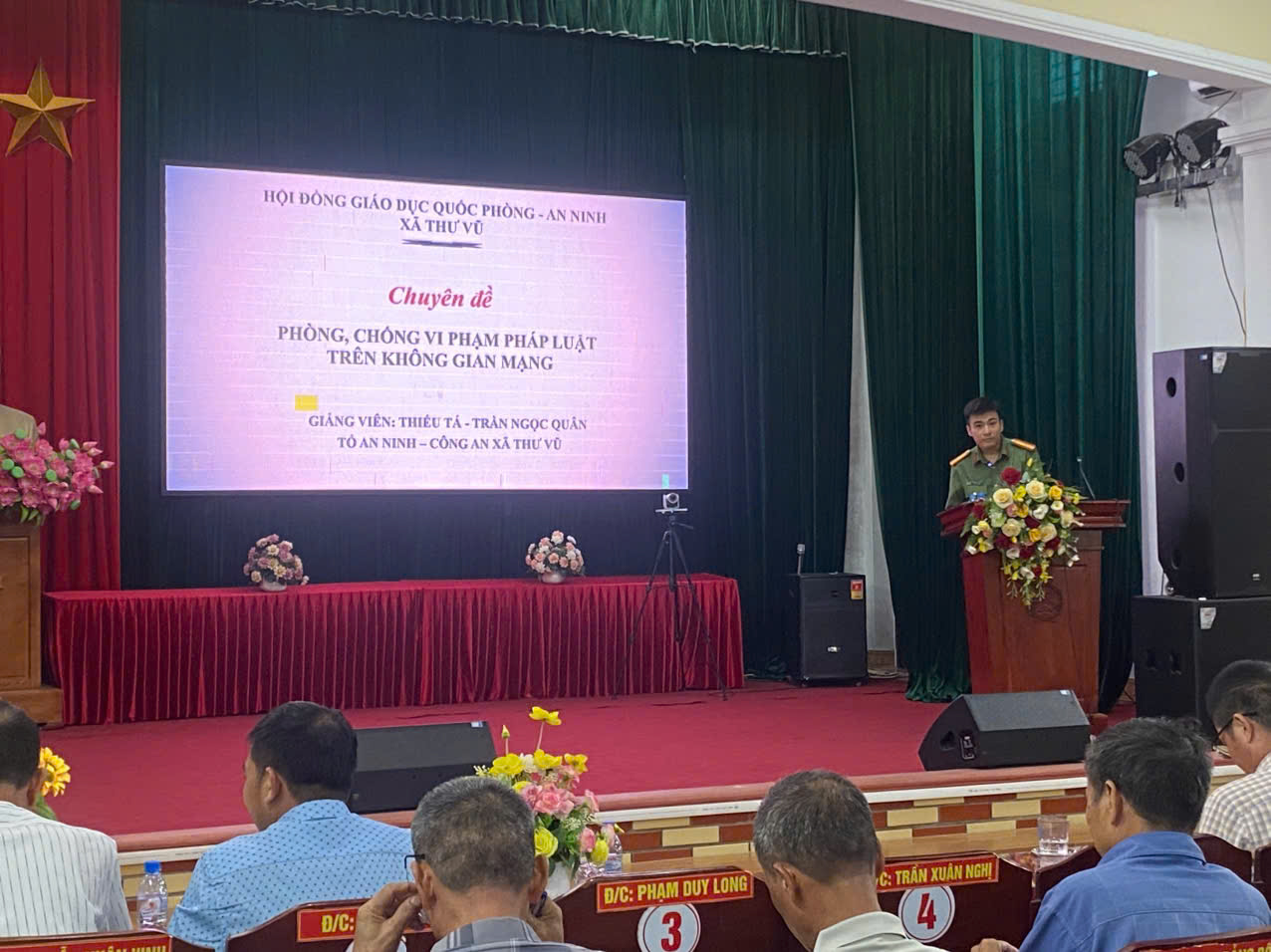 Công an xã Thư Vũ phối hợp với Ban chỉ huy quân sự xã tham mưu Hội đồng giáo dục Quốc phòng – An ninh xã tổ chức lớp bồi dưỡng kiến thức quốc phòng và an ninh cho cán bộ đối tượng 4 và tương đương năm 2026
