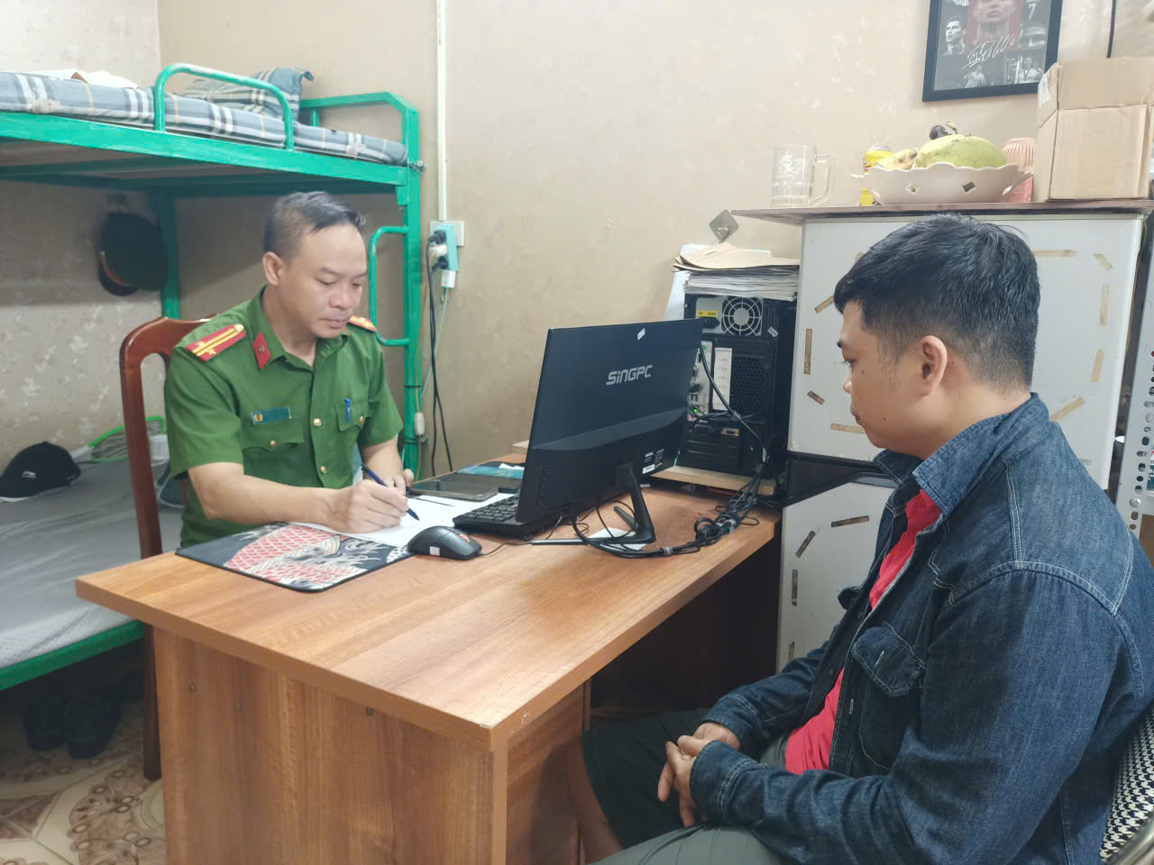 Công an xã Thư Vũ: Khởi tố 03 bị can về tội Tàng trữ trái phép chất ma túy và Mua bán trái phép chất ma túy