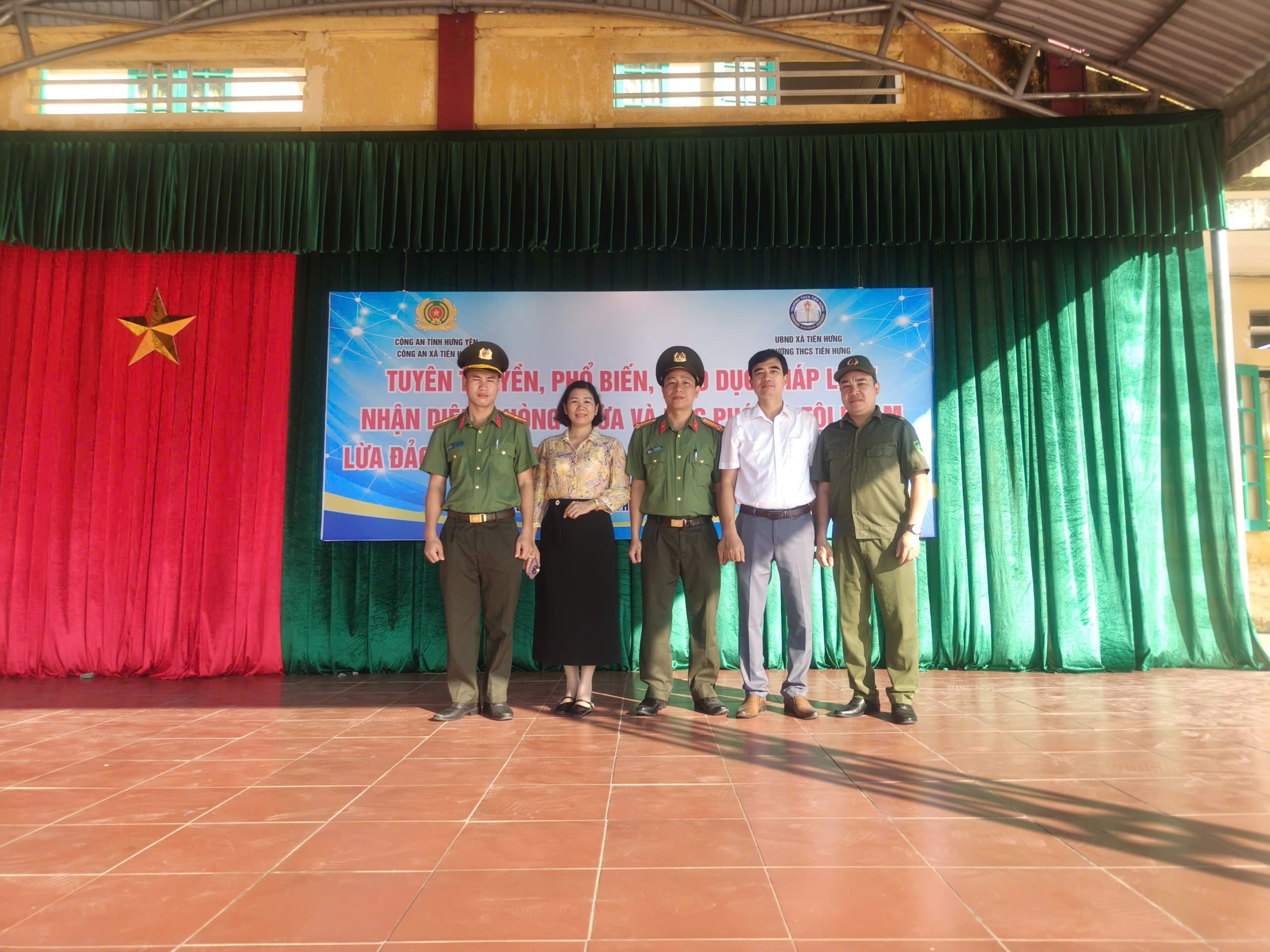 Công an xã Tiên Hưng đẩy mạnh tuyên truyền, phổ biến pháp luật tại các trường học trên địa bàn xã