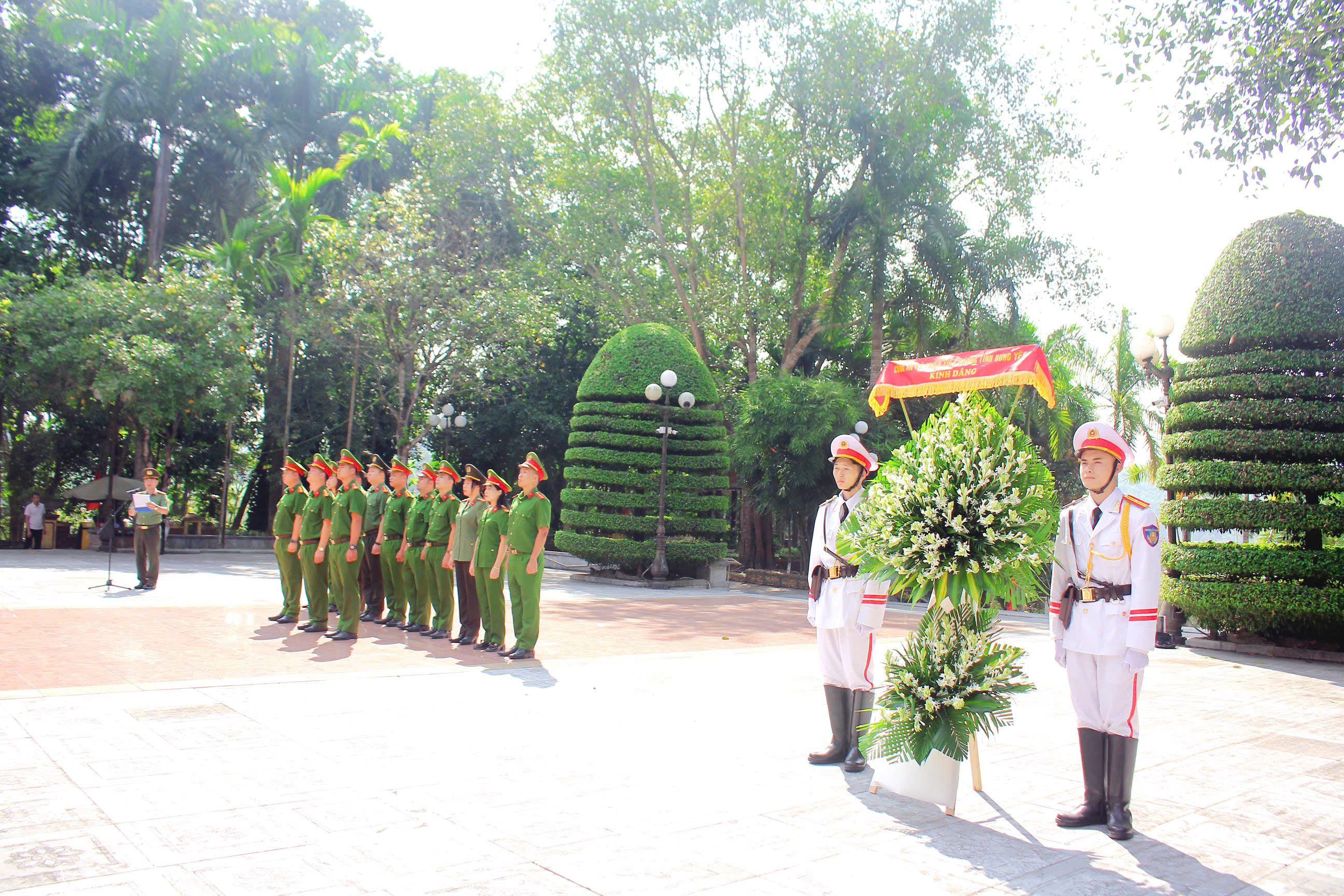 Công an xã Triệu Việt Vương tổ chức sinh hoạt chính trị về nguồn tại Khu di tích lịch sử Nha Công an Trung ương và Khu di tích lịch sử đặc biệt Cây đa Tân Trào, tỉnh Tuyên Quang