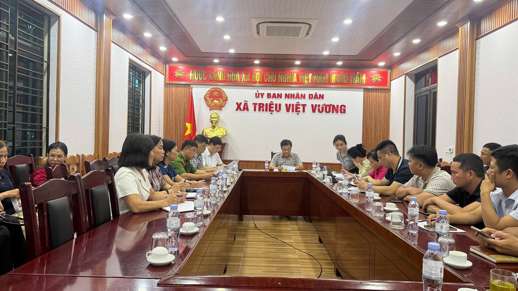 Công an xã Triệu Việt Vương phối hợp UBND xã tổ chức Hội nghị báo cáo tiến độ thu thập, cập nhật và làm sạch cơ sở dữ liệu đất đai trên địa bàn xã