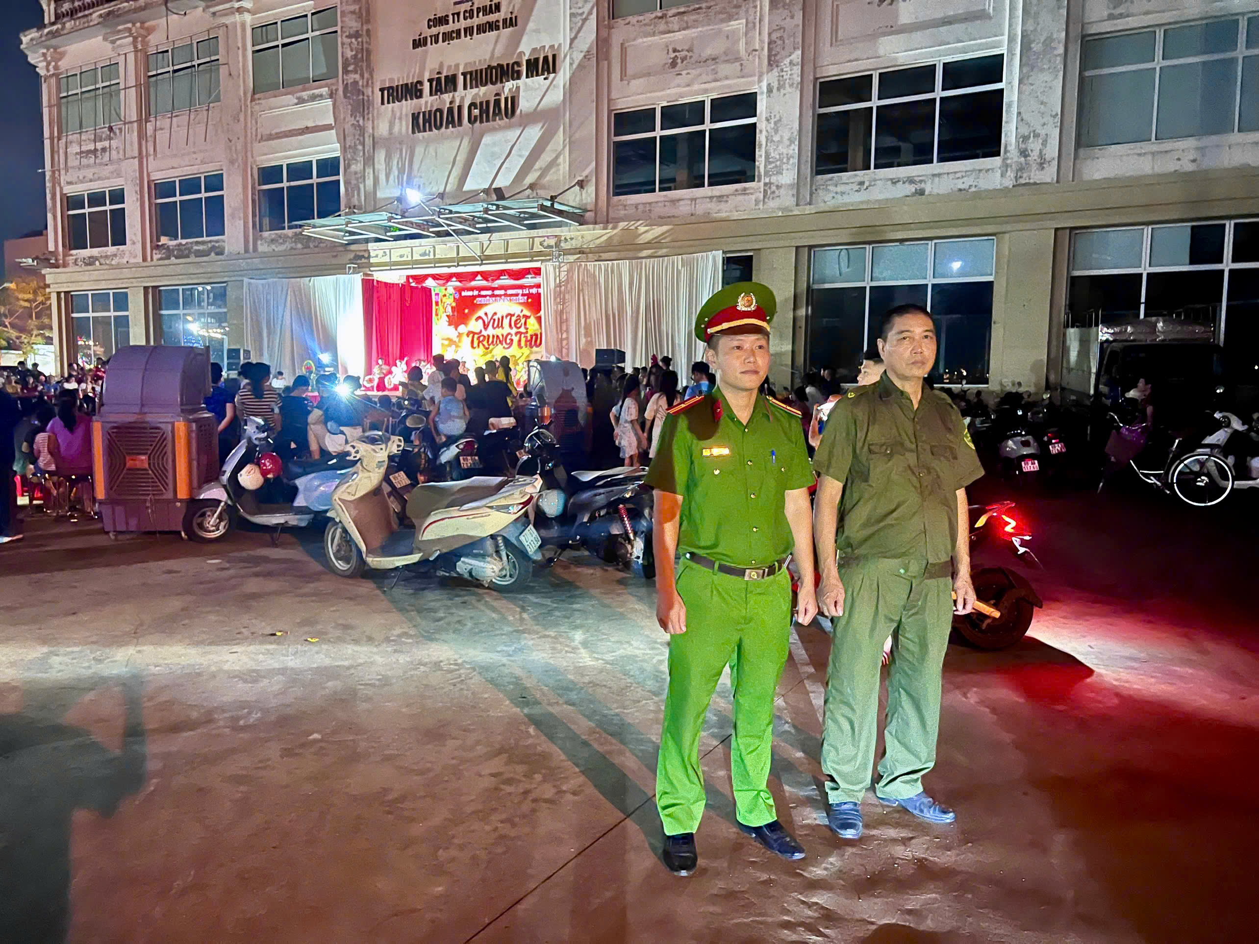 Công an xã Việt Tiến: Bảo đảm an ninh, trật tự chương trình giao lưu nghệ thuật “Vui Tết Trung thu” trên địa bàn