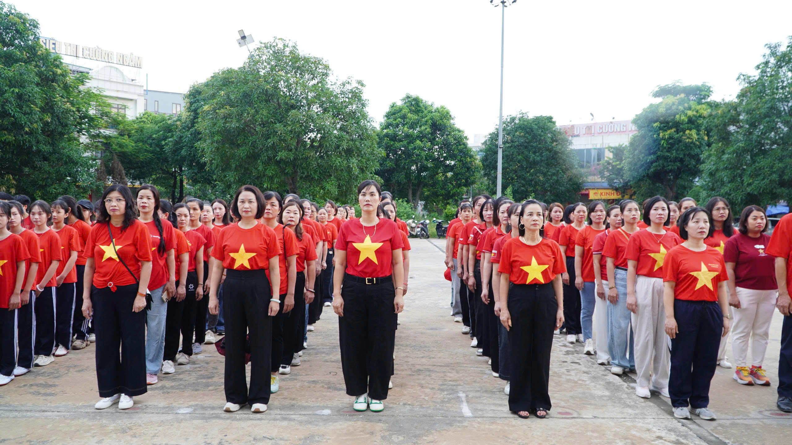 Xã Việt Tiến tổ chức hoạt động đi bộ “Cùng Việt Nam tiến bước” năm 2026
