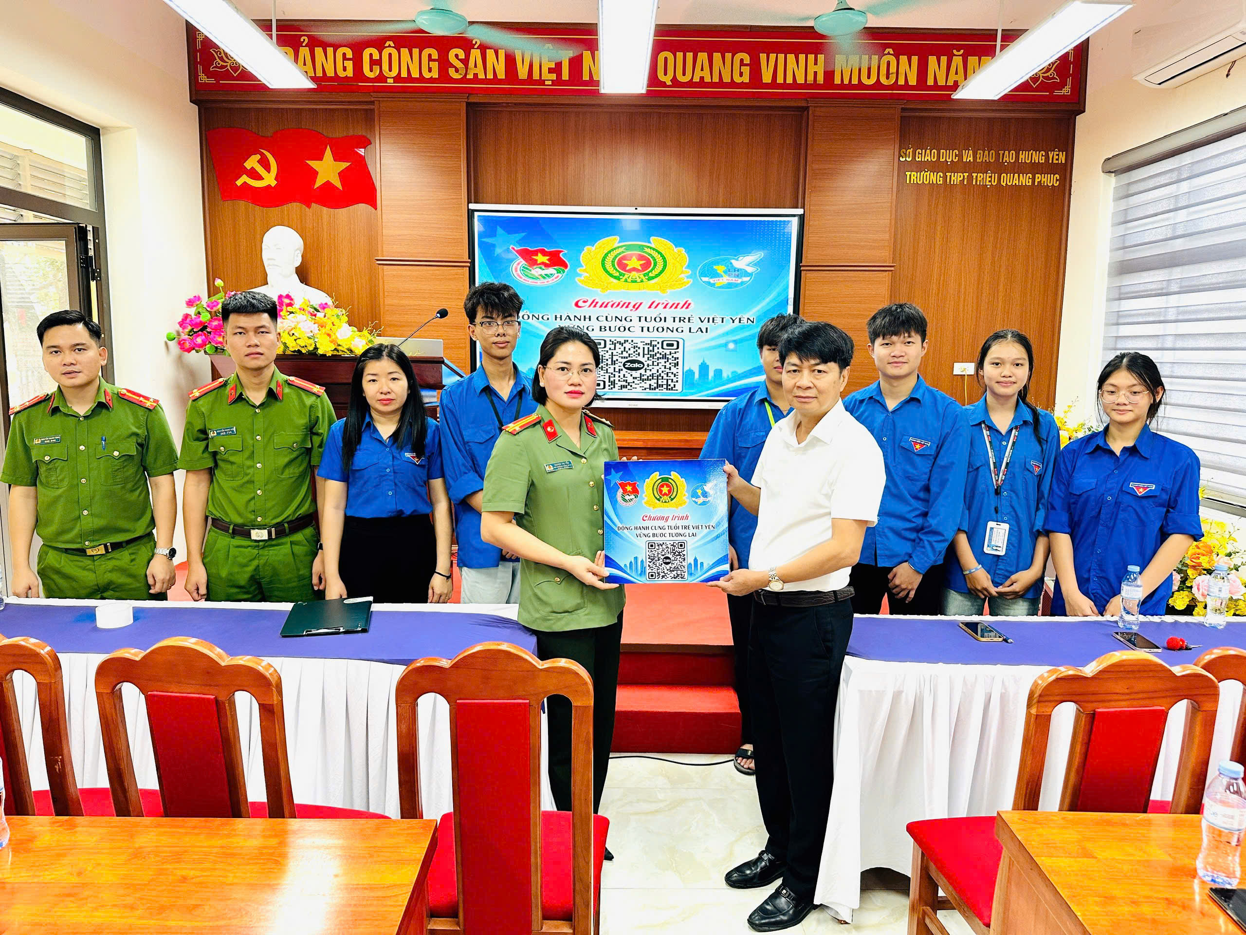Công an xã Việt Yên đổi mới công tác tuyên truyền, phổ biến, giáo dục pháp luật trong học sinh bằng mô hình mã QR