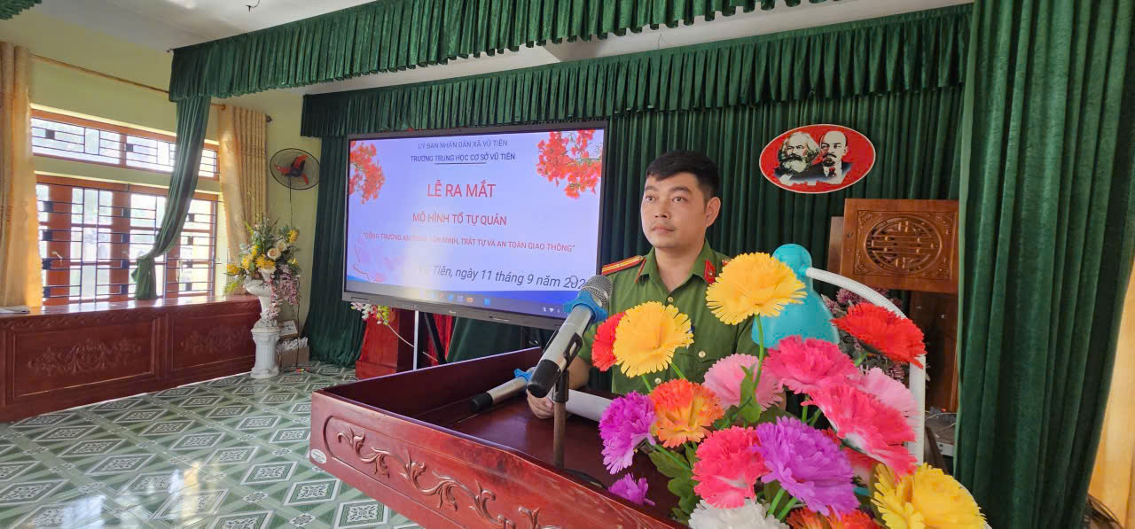 Ra mắt 02 mô hình tự quản “Cổng trường an toàn, văn minh, trật tự và an toàn giao thông” trên địa bàn xã Vũ Tiên