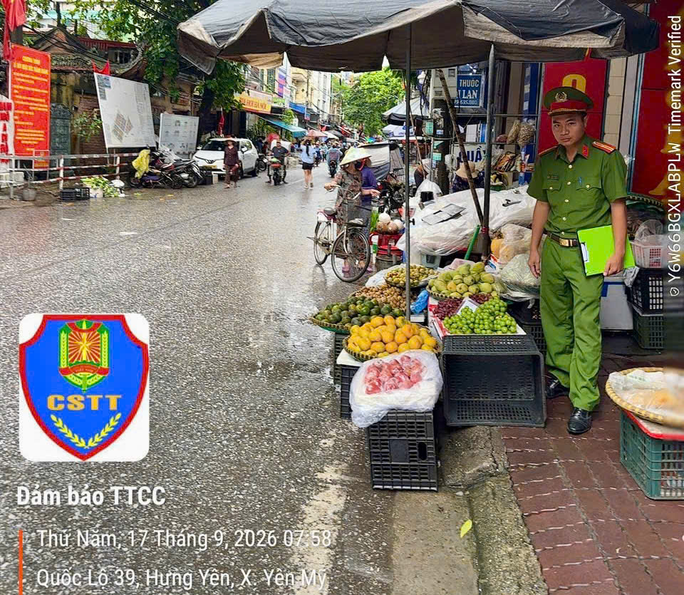Công an xã Yên Mỹ tăng cường đảm bảo trật tự công cộng trên tuyến đường ĐH40