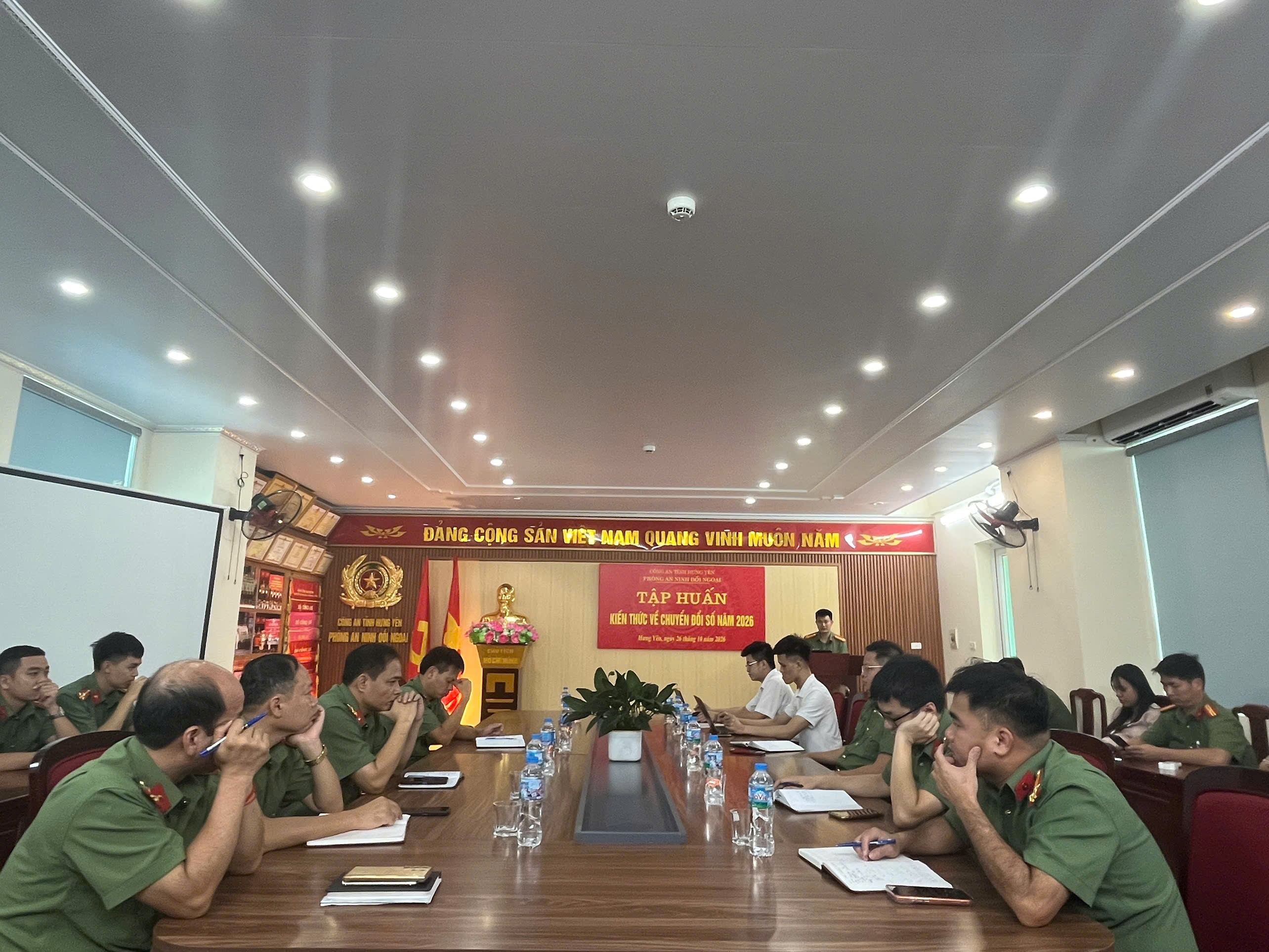 Phòng An ninh đối ngoại tổ chức Hội nghị tập huấn kiến thức về chuyển đổi số năm 2026