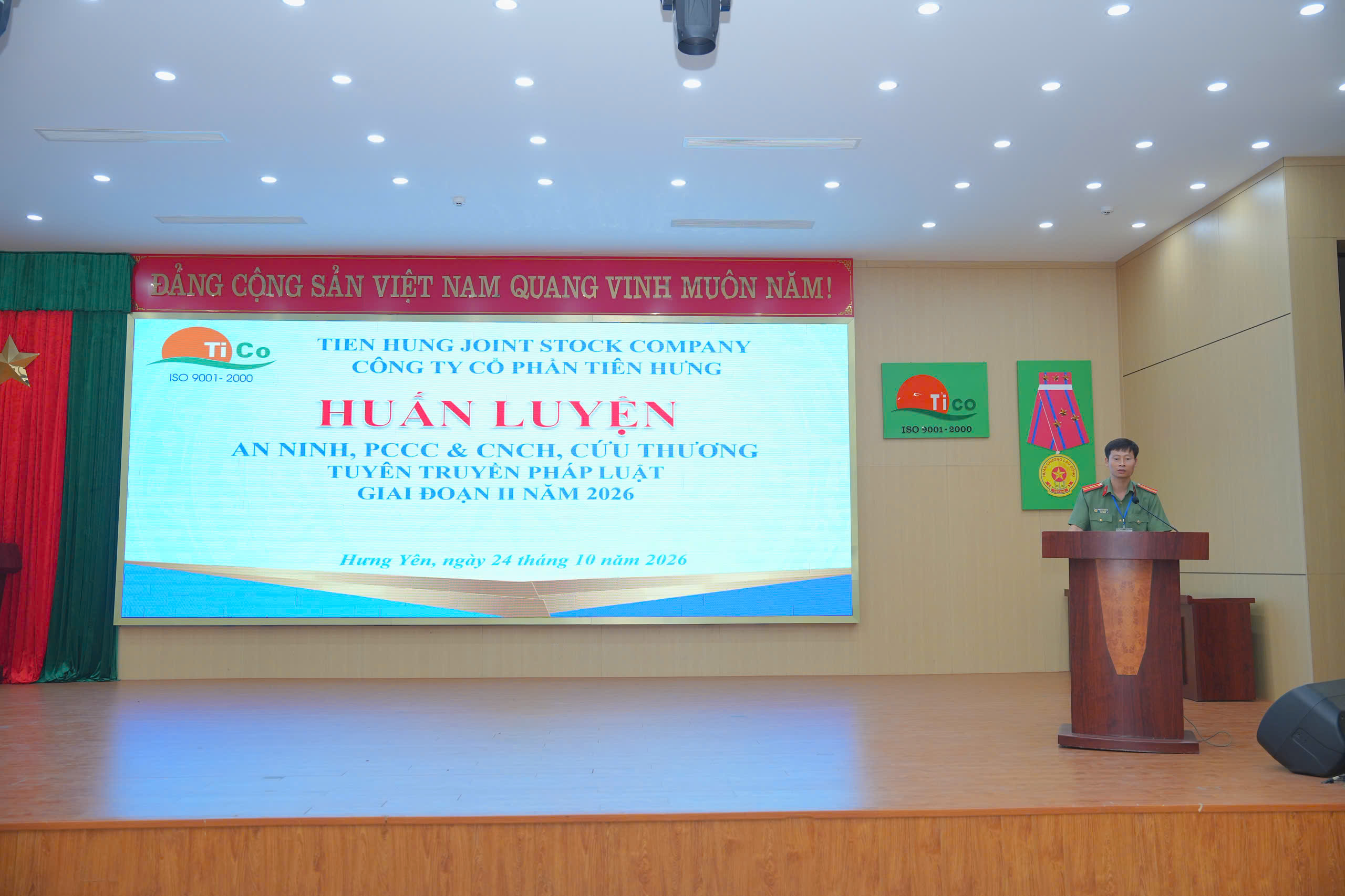 Phòng An ninh kinh tế phối hợp tuyên truyền pháp luật, huấn luyện phòng cháy, chữa cháy và cứu nạn, cứu hộ tại Công ty Cổ phần Tiên Hưng
