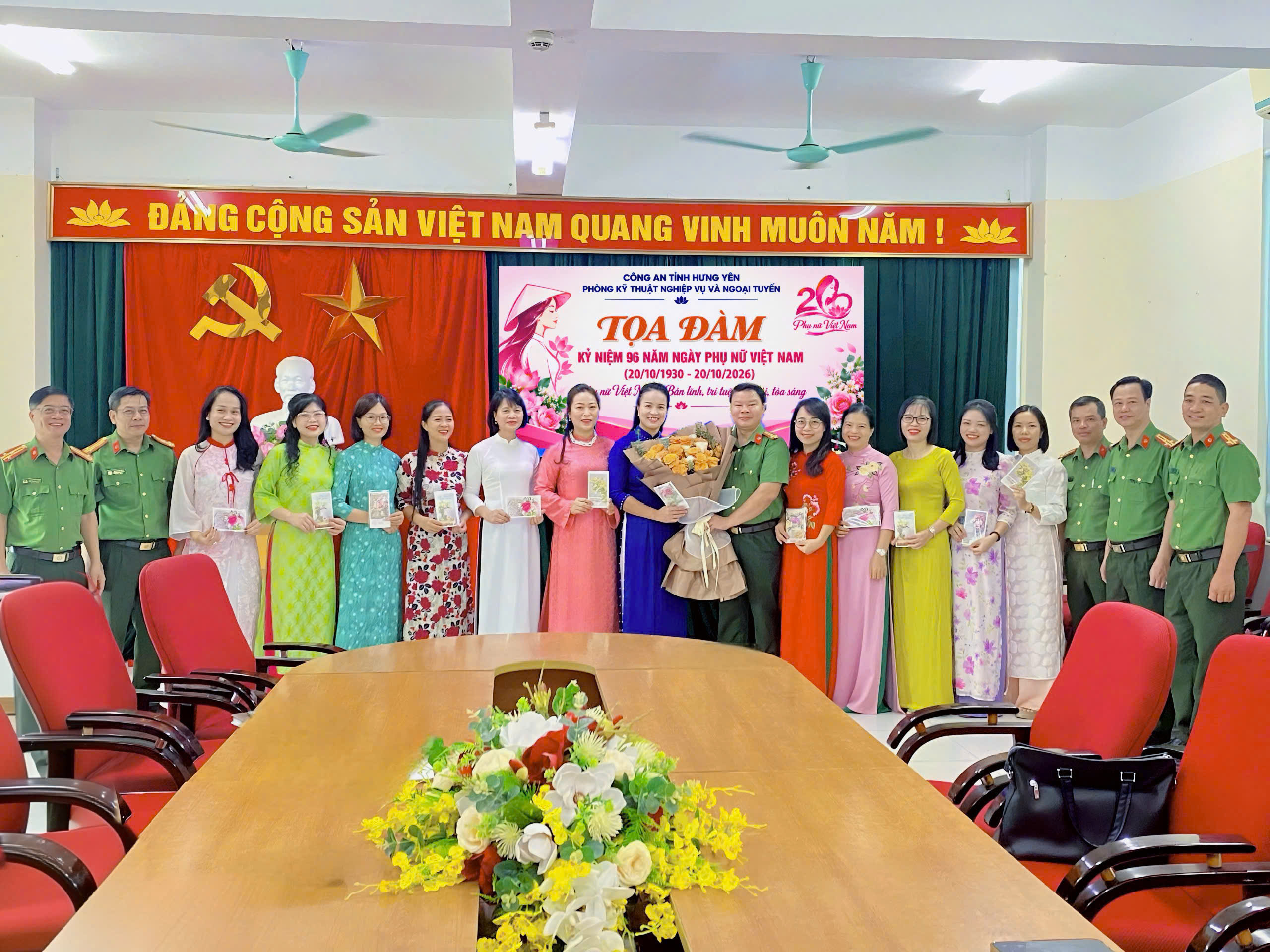 Hội Phụ nữ Phòng Kỹ thuật nghiệp vụ và ngoại tuyến tổ chức các hoạt động hướng tới kỷ niệm 96 năm Ngày Phụ nữ Việt Nam 20/10