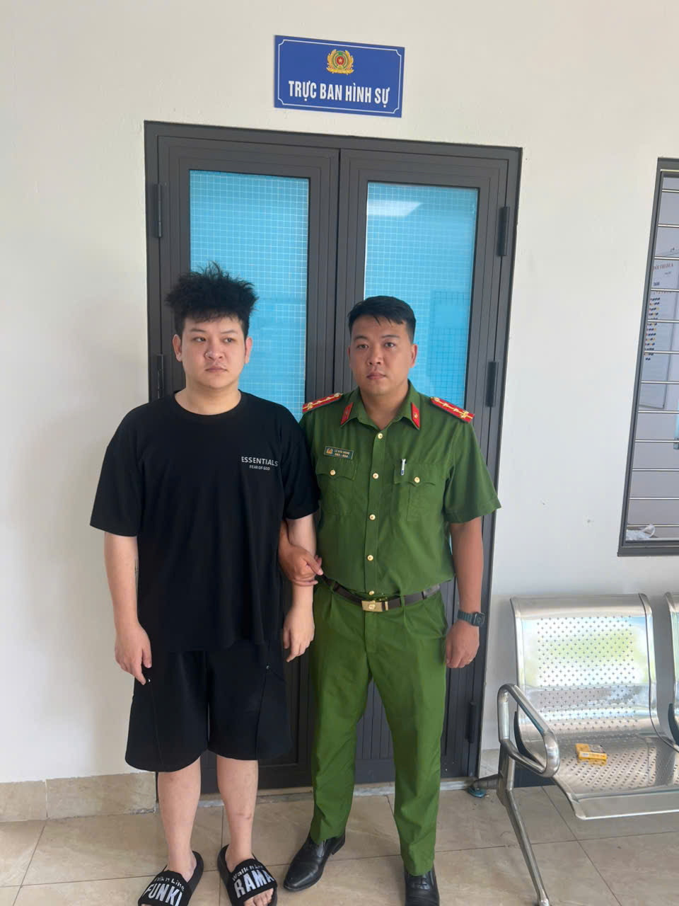 Bắt giữ đối tượng truy nã đặc biệt nguy hiểm người Trung Quốc