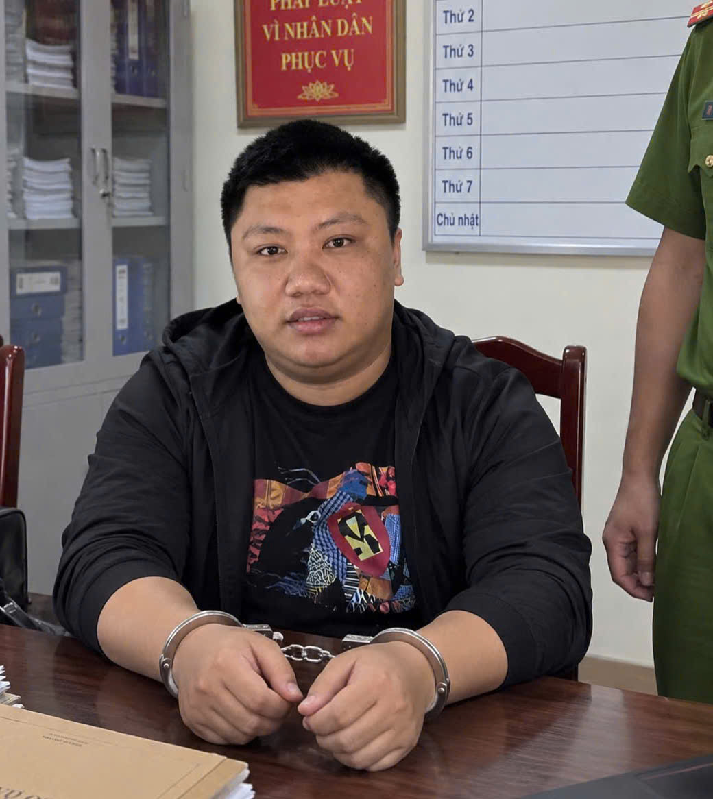 Phòng Cảnh sát điều tra tội phạm về ma tuý Công an tỉnh Hưng Yên vận động thành công đối tượng truy nã ra đầu thú