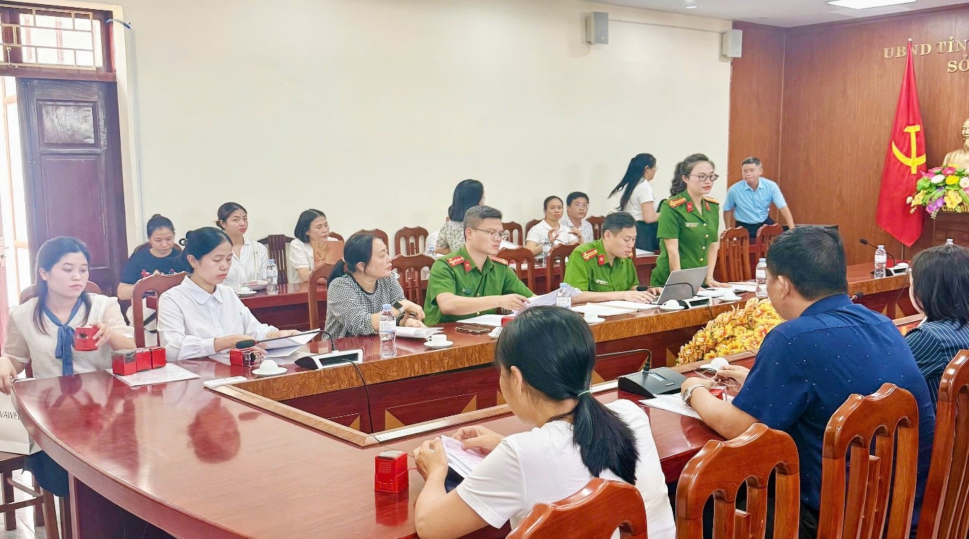 Công an tỉnh Hưng Yên kiểm tra công tác quản lý và sử dụng con dấu tại các cơ quan, tổ chức trên địa bàn tỉnh