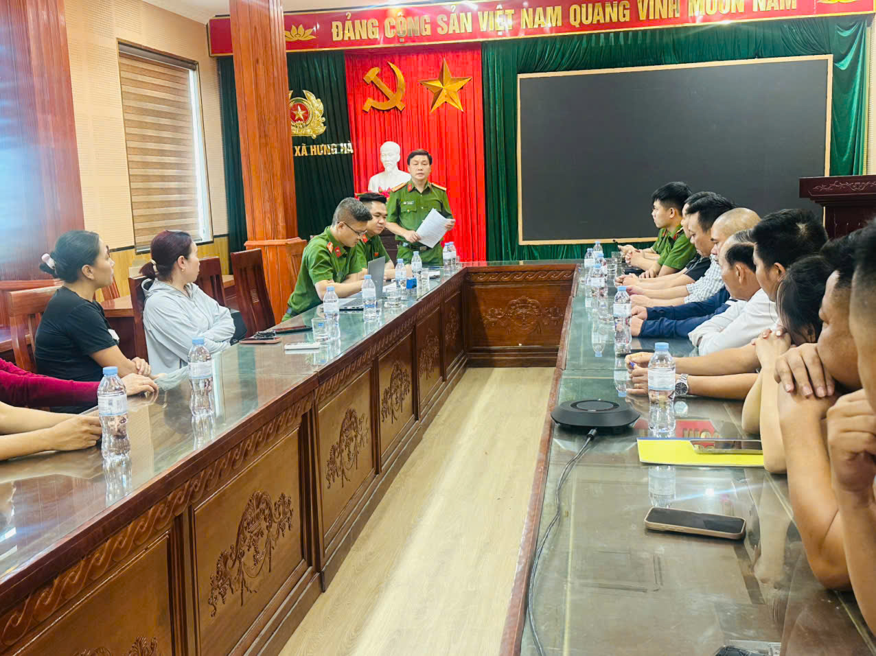 Cảnh báo nguy cơ vi phạm pháp luật về mại dâm, khiêu dâm, kích dục tại các cơ sở kinh doanh karaoke, lưu trú, xoa bóp