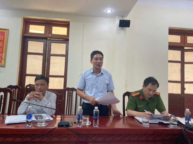 Lãnh đạo UBND phường Thái Bình, tỉnh Hưng Yên phát biểu tại buổi làm việc với Phòng Cảnh sát QLHC về TTXH