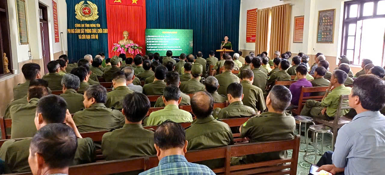 Đội Cảnh sát chữa cháy và cứu nạn, cứu hộ khu vực Thái Bình tổ chức huấn luyện nghiệp vụ phòng cháy, chữa cháy và cứu nạn, cứu hộ cho lực lượng dân phòng trên địa bàn