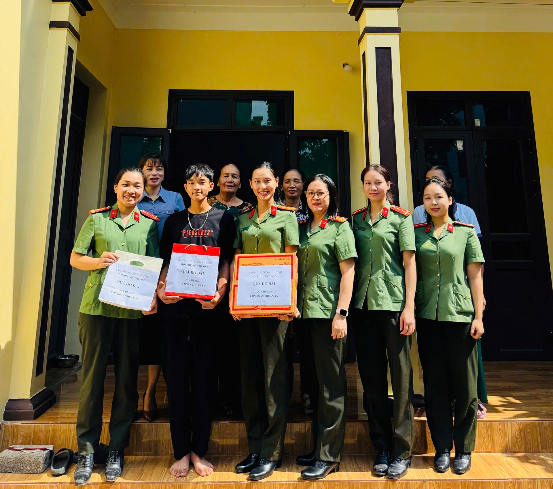 “Mẹ đỡ đầu” – Trao yêu thương, tiếp thêm nghị lực