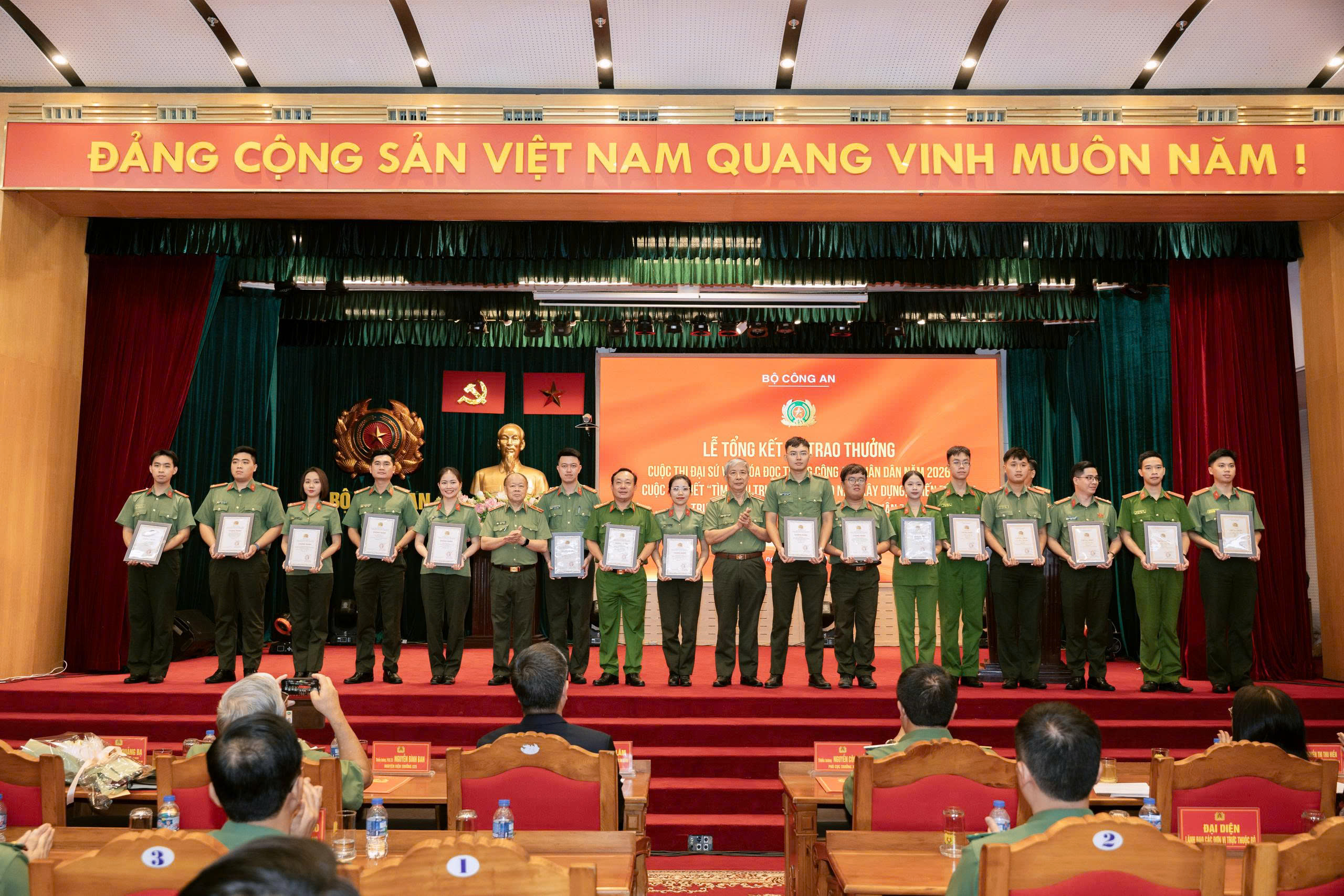 Công an tỉnh Hưng Yên giành nhiều giải cao trong các cuộc thi cấp Bộ