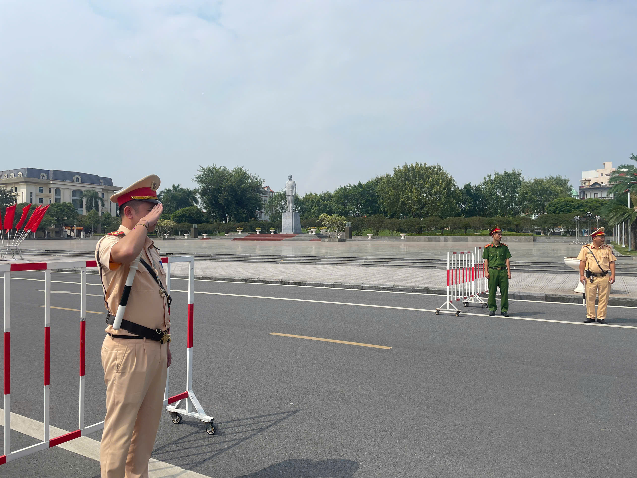 Công an tỉnh Hưng Yên tăng cường bảo đảm an ninh, an toàn  Hội nghị công bố Quy hoạch tỉnh Hưng Yên thời kỳ 2021 - 2030, tầm nhìn đến năm 2050