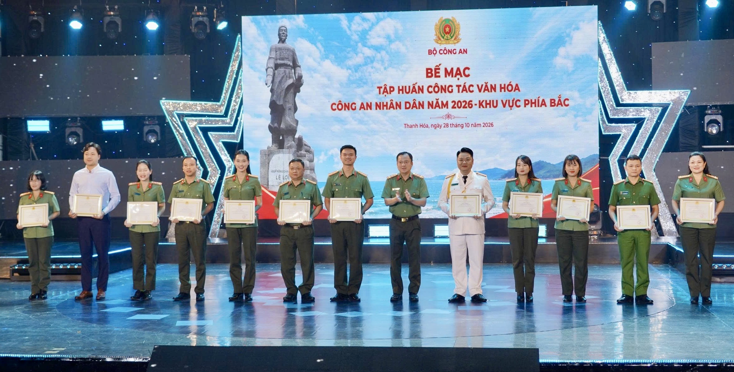 Công an tỉnh Hưng Yên hoàn thành xuất sắc chương trình tập huấn công tác văn hóa CAND