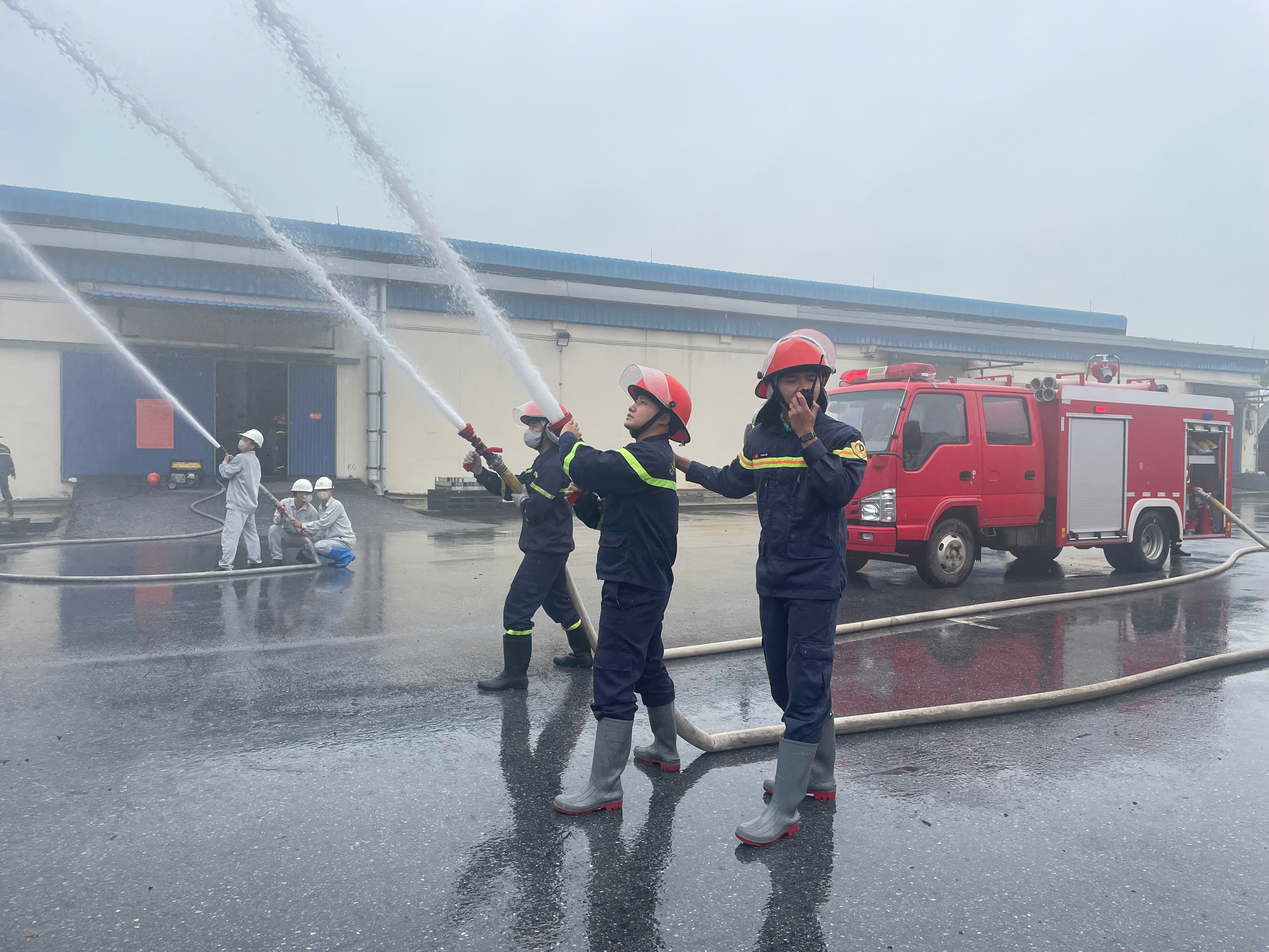 Tổng duyệt thực tập phương án chữa cháy và cứu nạn, cứu hộ quy mô cấp tỉnh năm 2026