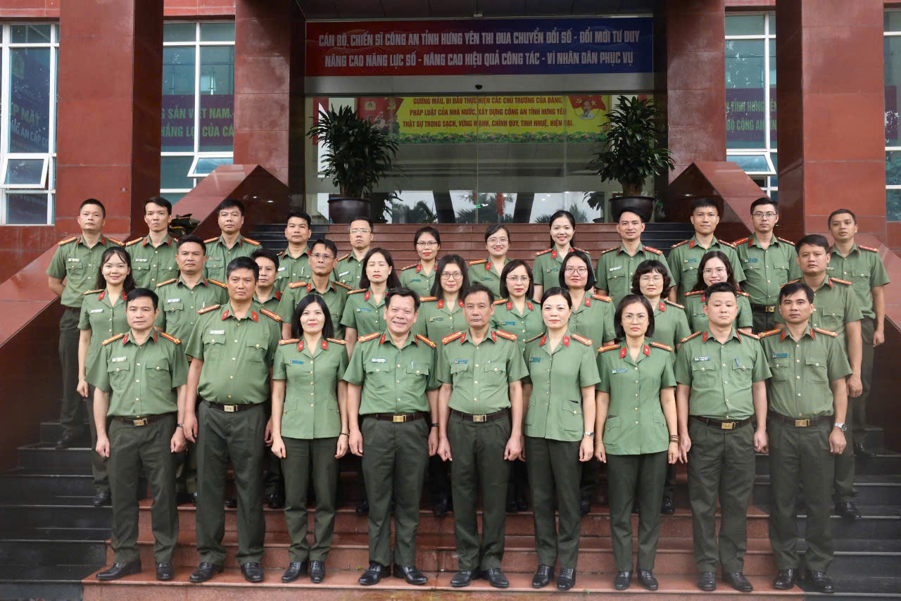 Cơ quan Ủy ban kiểm tra Đảng ủy Công an hai tỉnh Hưng Yên và Ninh Bình tổ chức hoạt động về nguồn, tọa đàm trao đổi kinh nghiệm