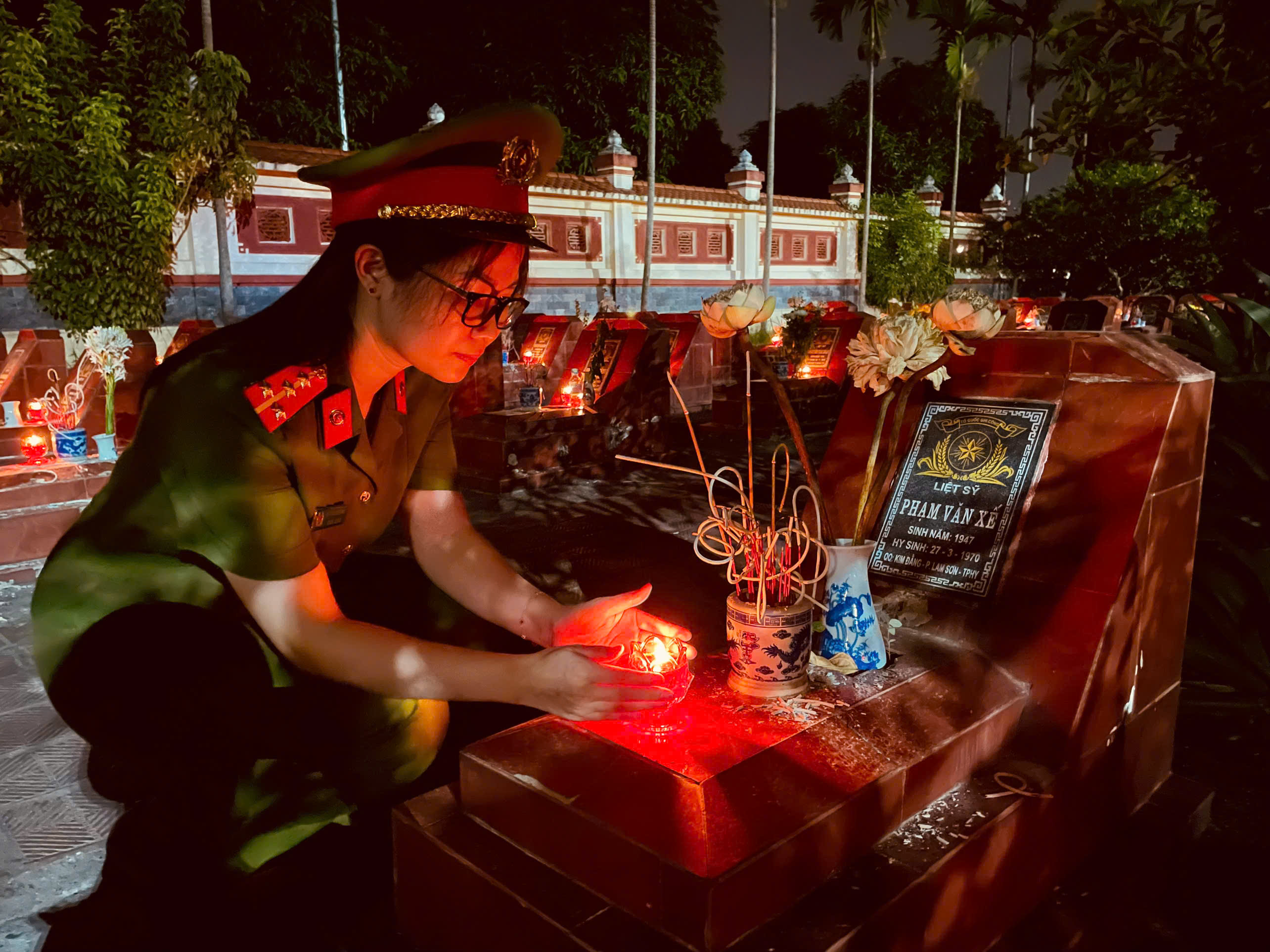 Hội Phụ nữ Trại tạm giam số 1 phối hợp với Hội Liên hiệp Phụ nữ phường Sơn Nam tổ chức các hoạt động kỷ niệm 79 năm Ngày Thương binh - Liệt sĩ