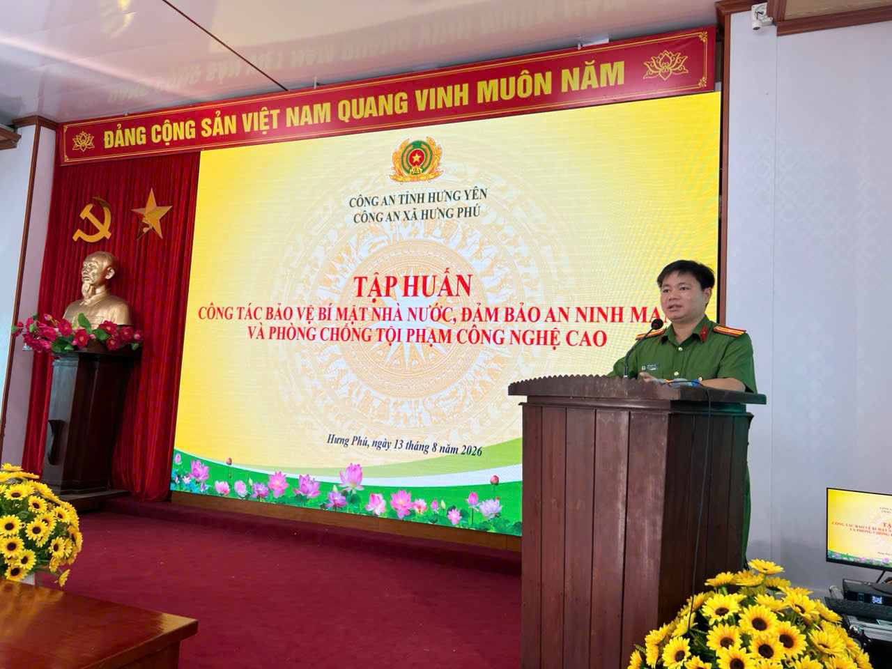 Công an xã Hưng Phú phổ biến, quán triệt các quy định của pháp luật về bảo vệ bí mật nhà nước, an ninh mạng và phòng, chống tội phạm công nghệ cao