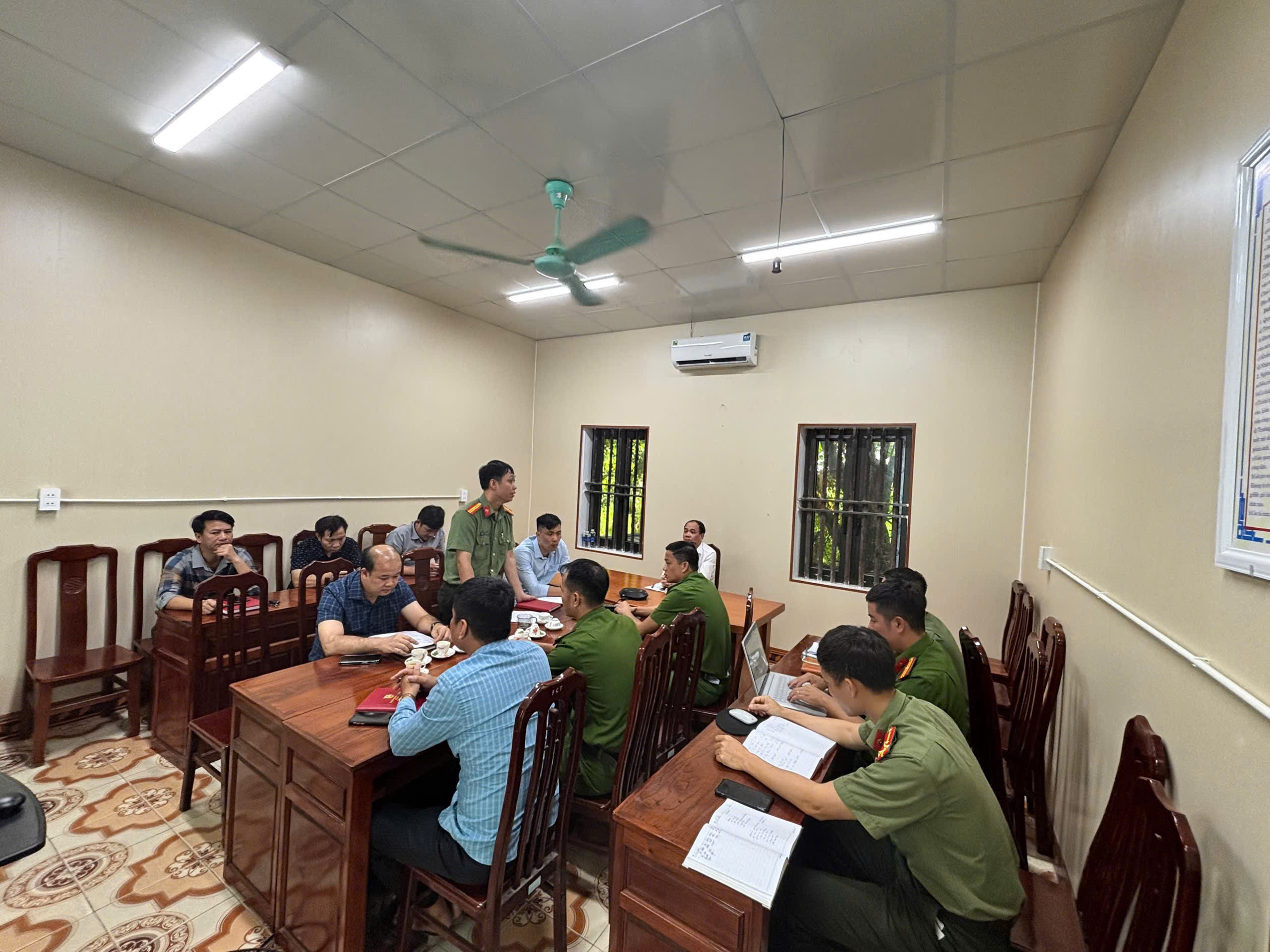 Công an xã Đồng Bằng tham mưu triển khai những điểm mới của pháp luật liên quan đến công tác đấu tranh phòng, chống ma tuý